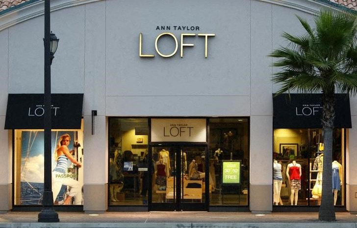 An Ann Taylor Store "LOFT" in Encinitas