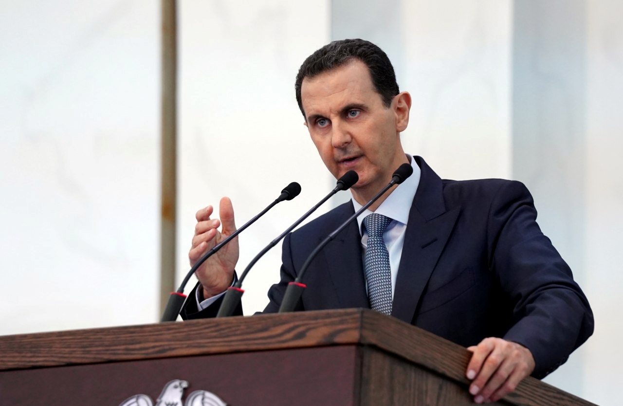 Syrias Assad Makes First Visit To Aleppo Since Recapture Reuters