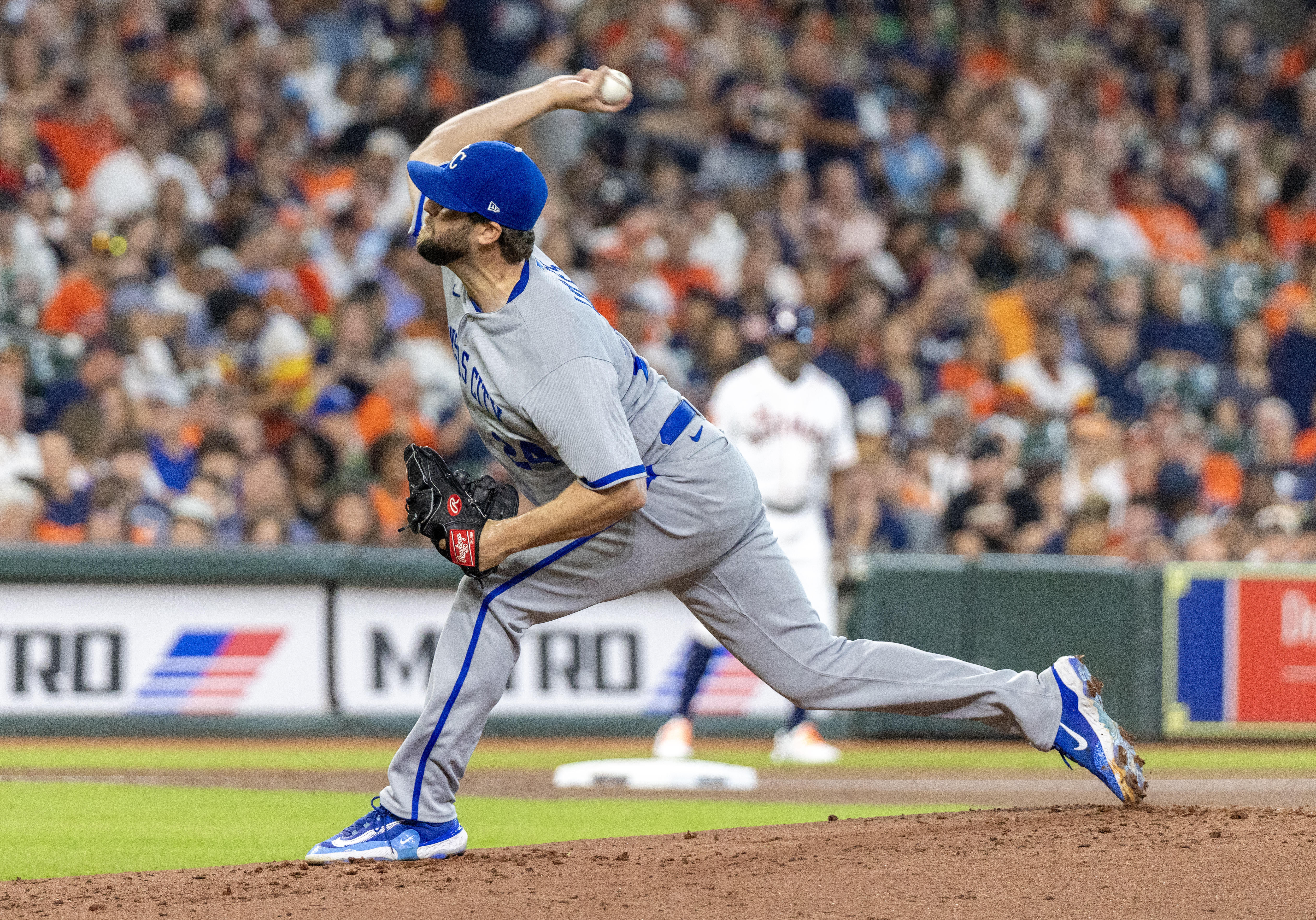 Hot Royals hand Astros another damaging setback