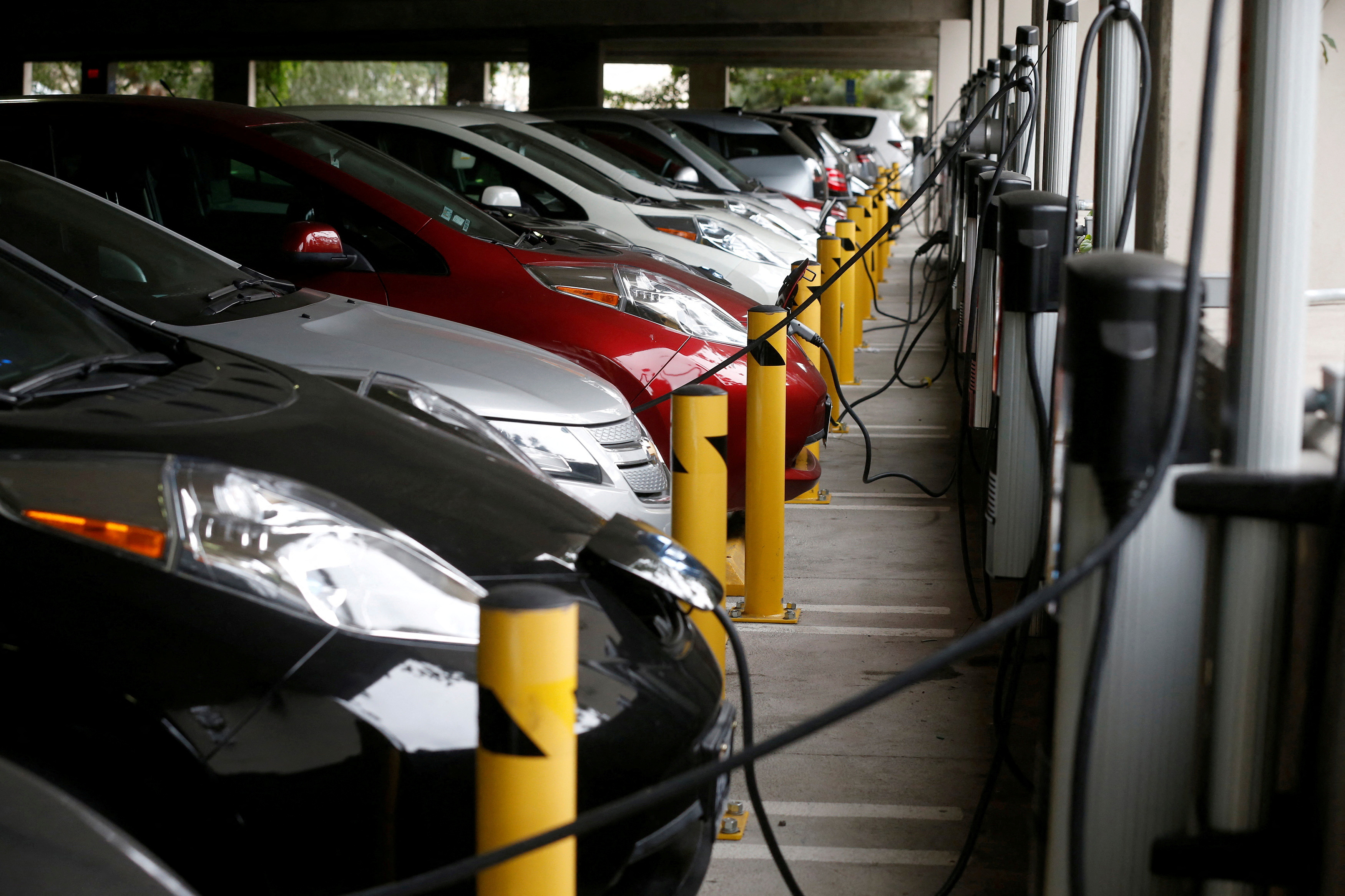 Electric Cars In California By 2035