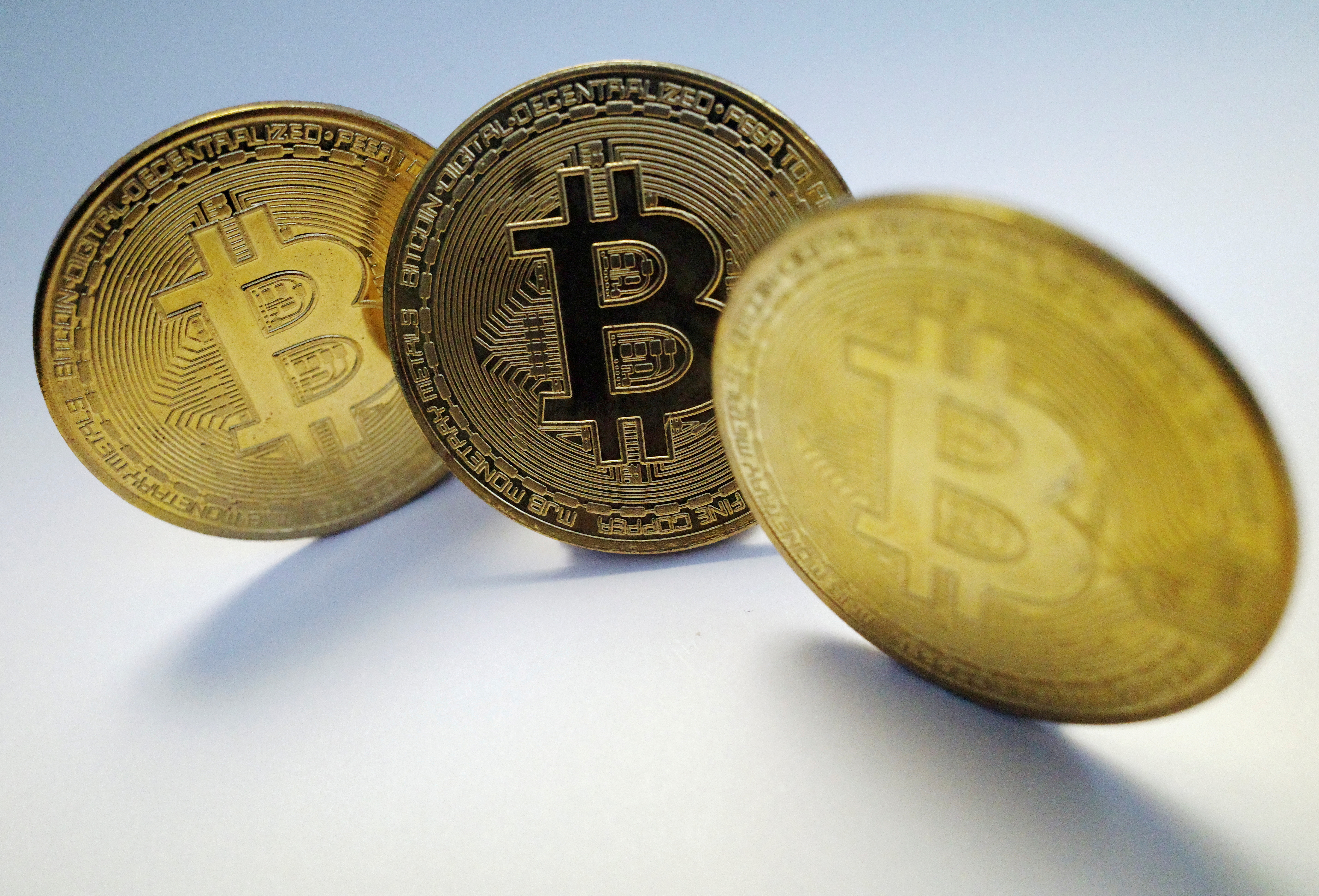Бесплатно bitcoin зарабатывай биткоин 0 2 биткоина в рублях