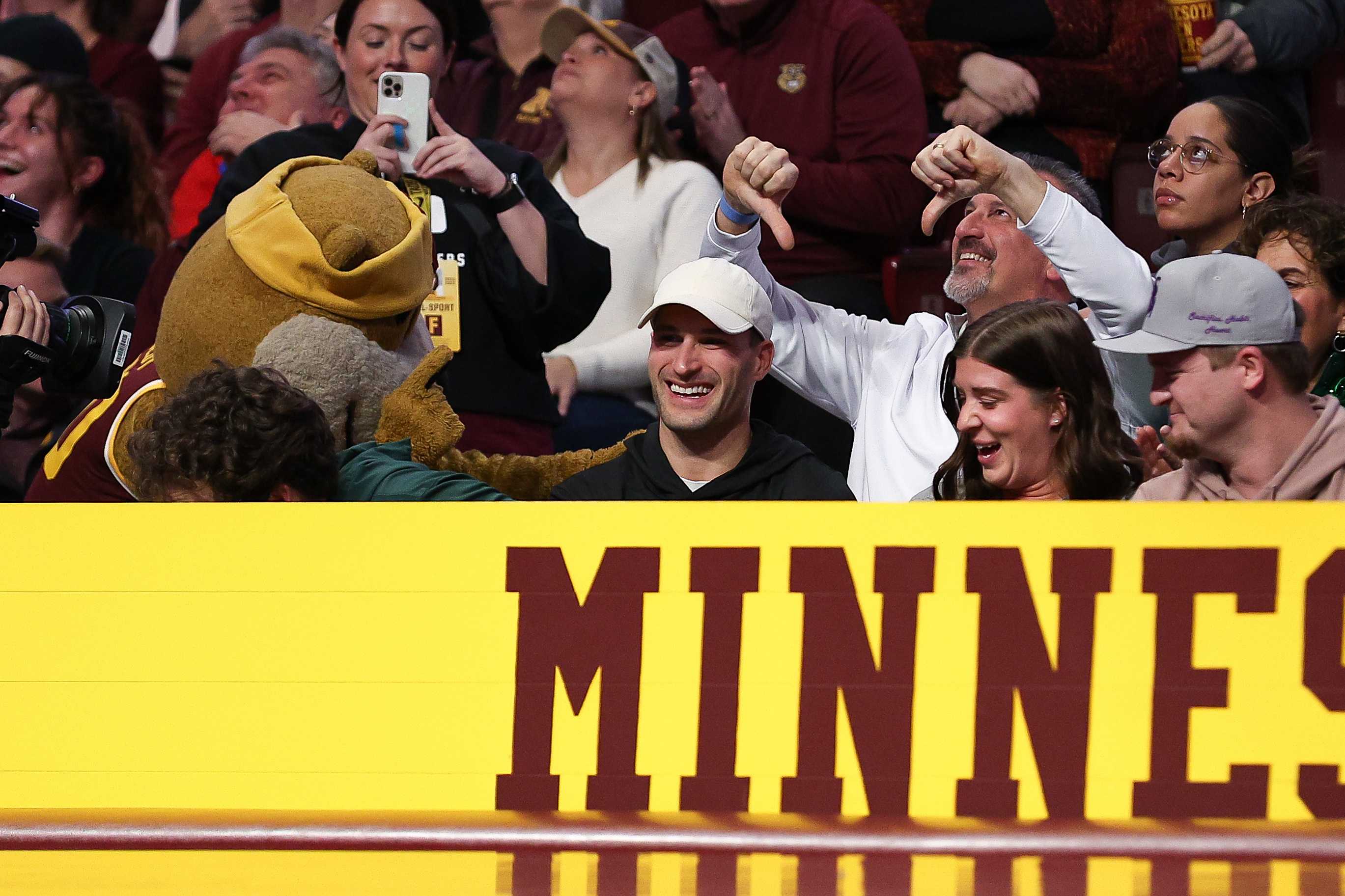 Minnesota holds off Michigan State for third straight win Reuters