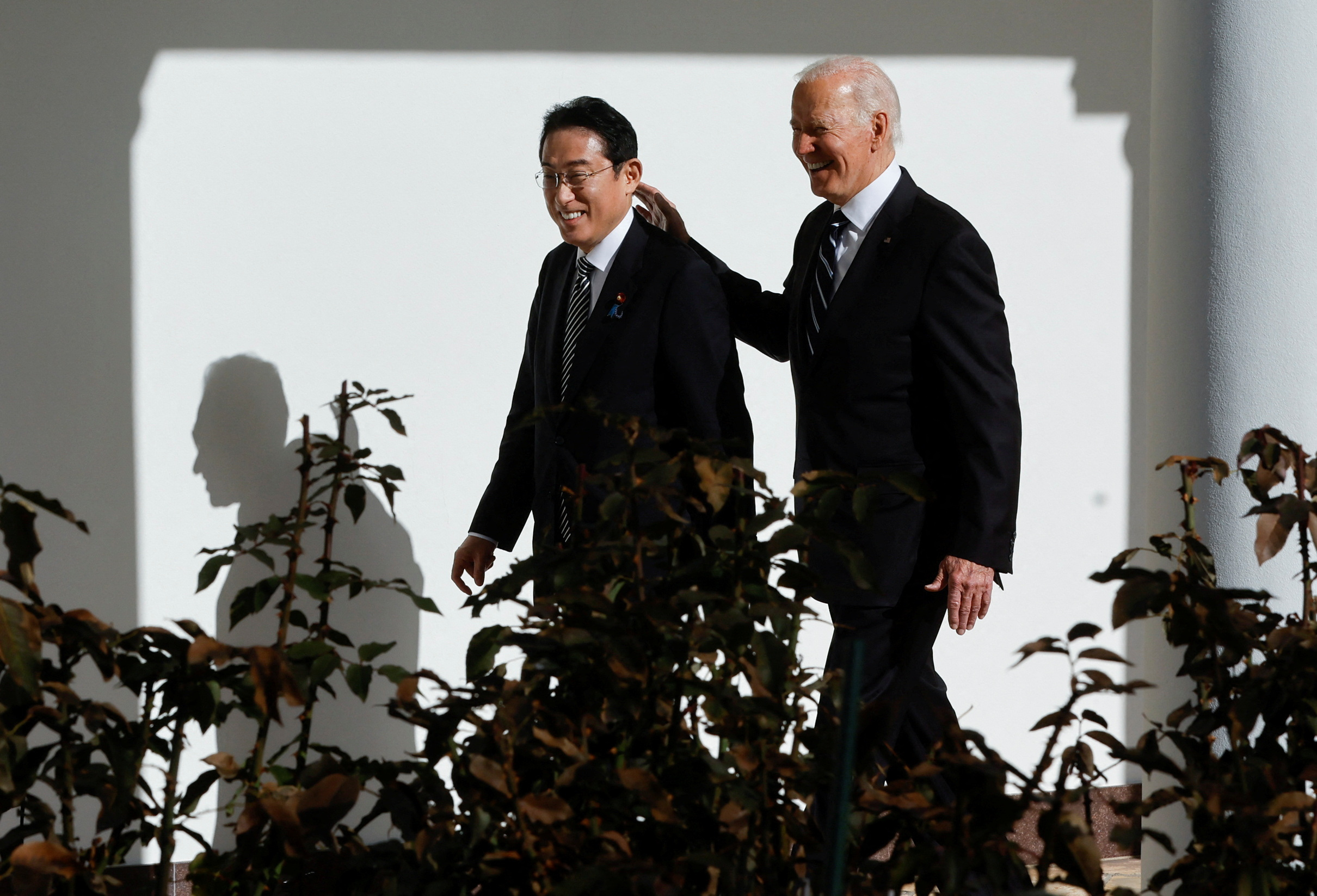 Biden tells Kishida U.S. strongly supports defense of Japan | Reuters