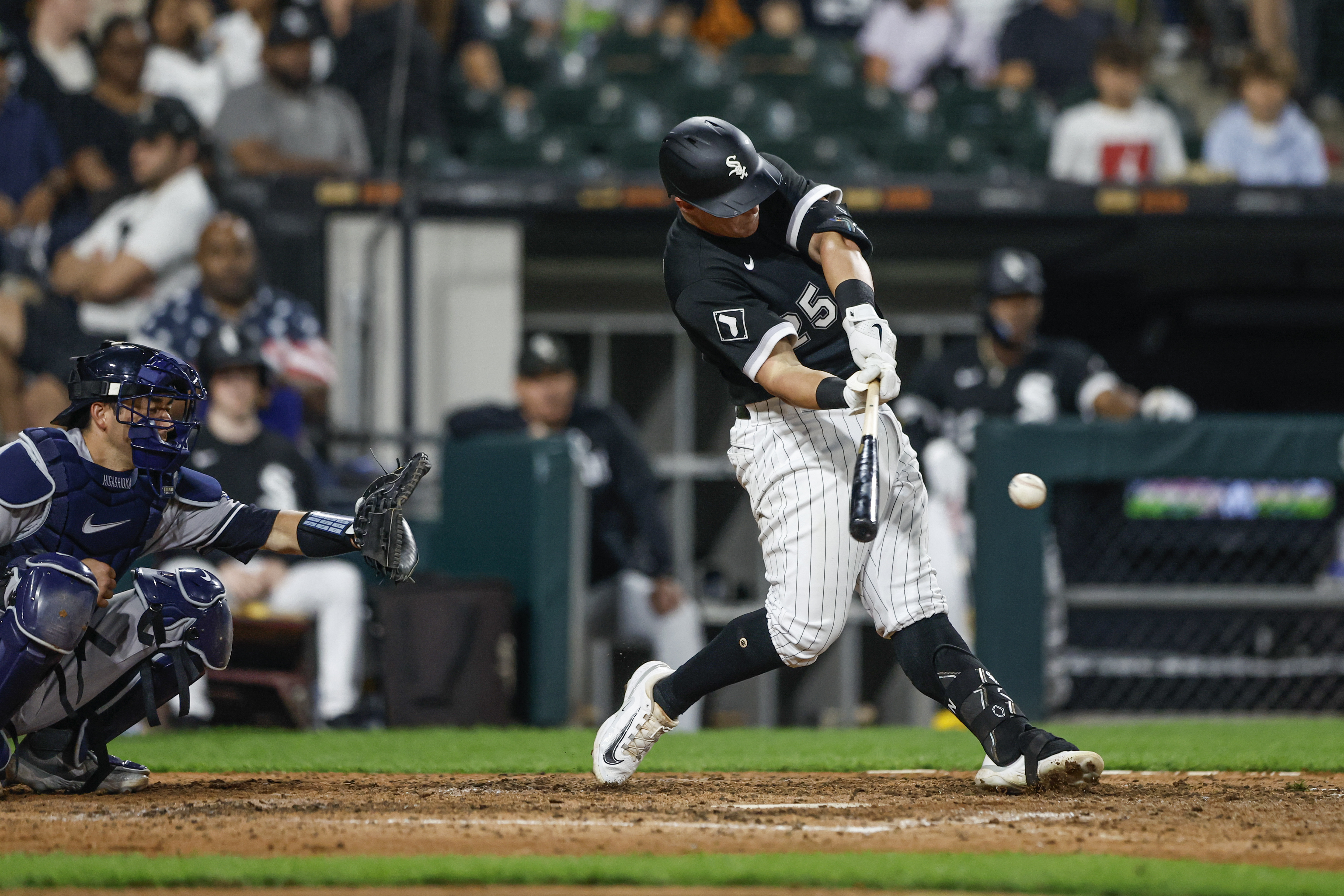 White Sox dent Yanks' wild-card hopes