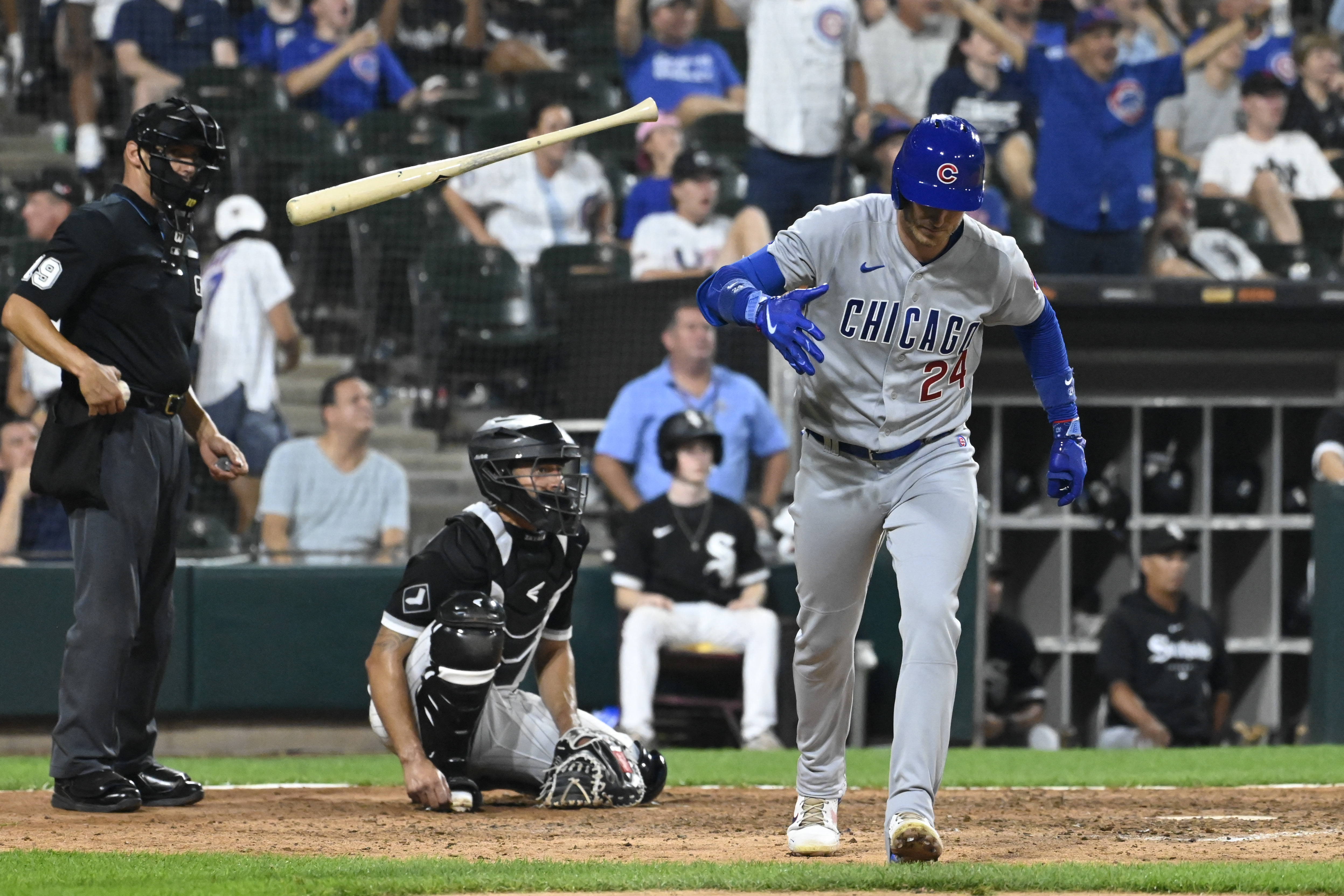 Christopher Morel Goes Nuts After Delivering Cubs Walk-Off Home Run vs.  White Sox - Fastball