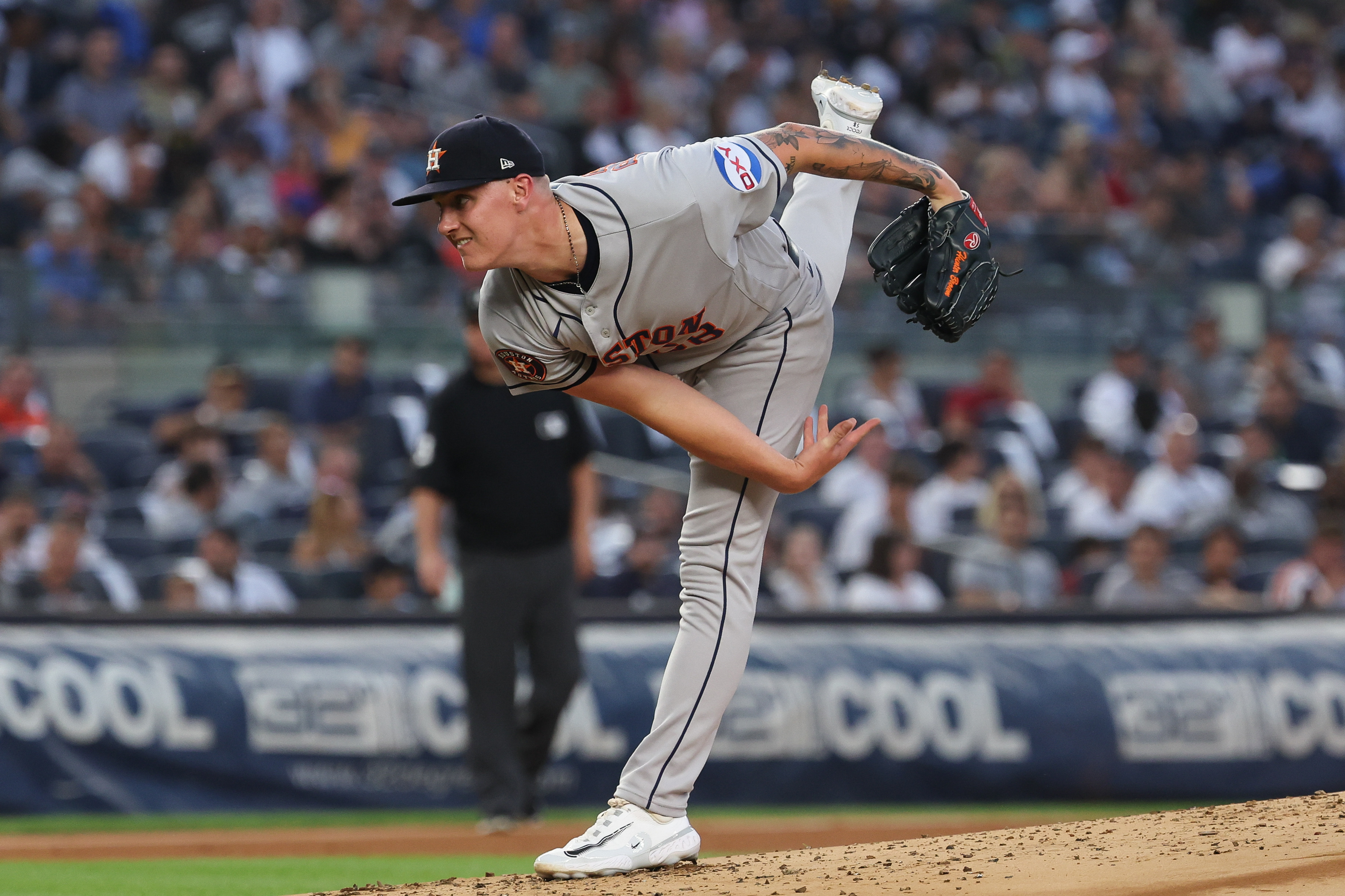 Astros bomb Yankees' Luis Severino, win 7-3