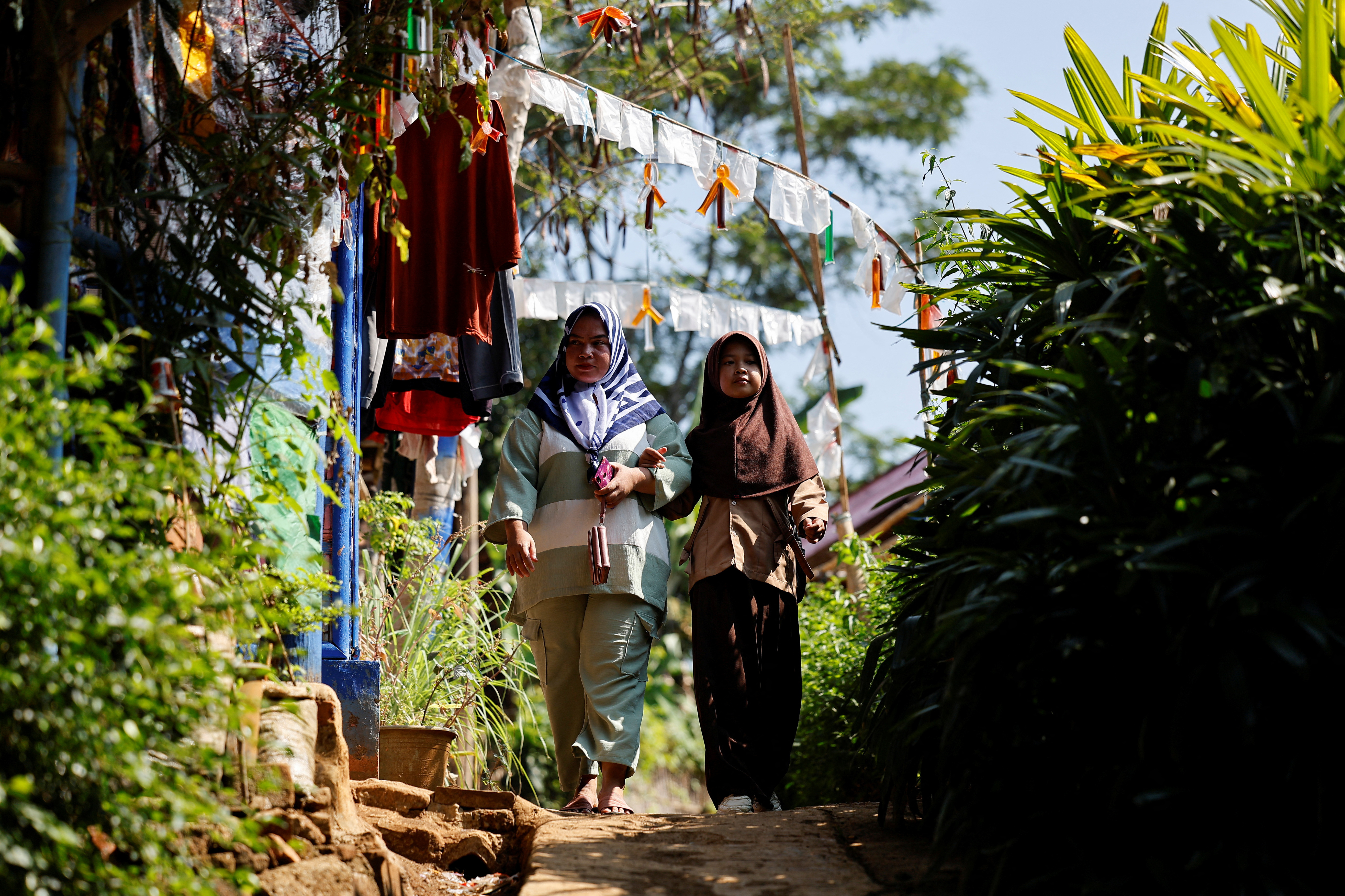 Free nutritious meals program trial in Sukabumi