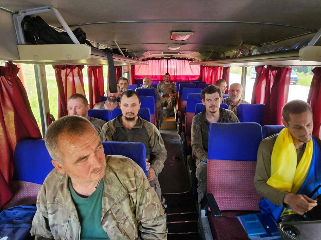 Ukraine Says 22 Soldiers Return In Latest Prisoner Swap With Russia ...