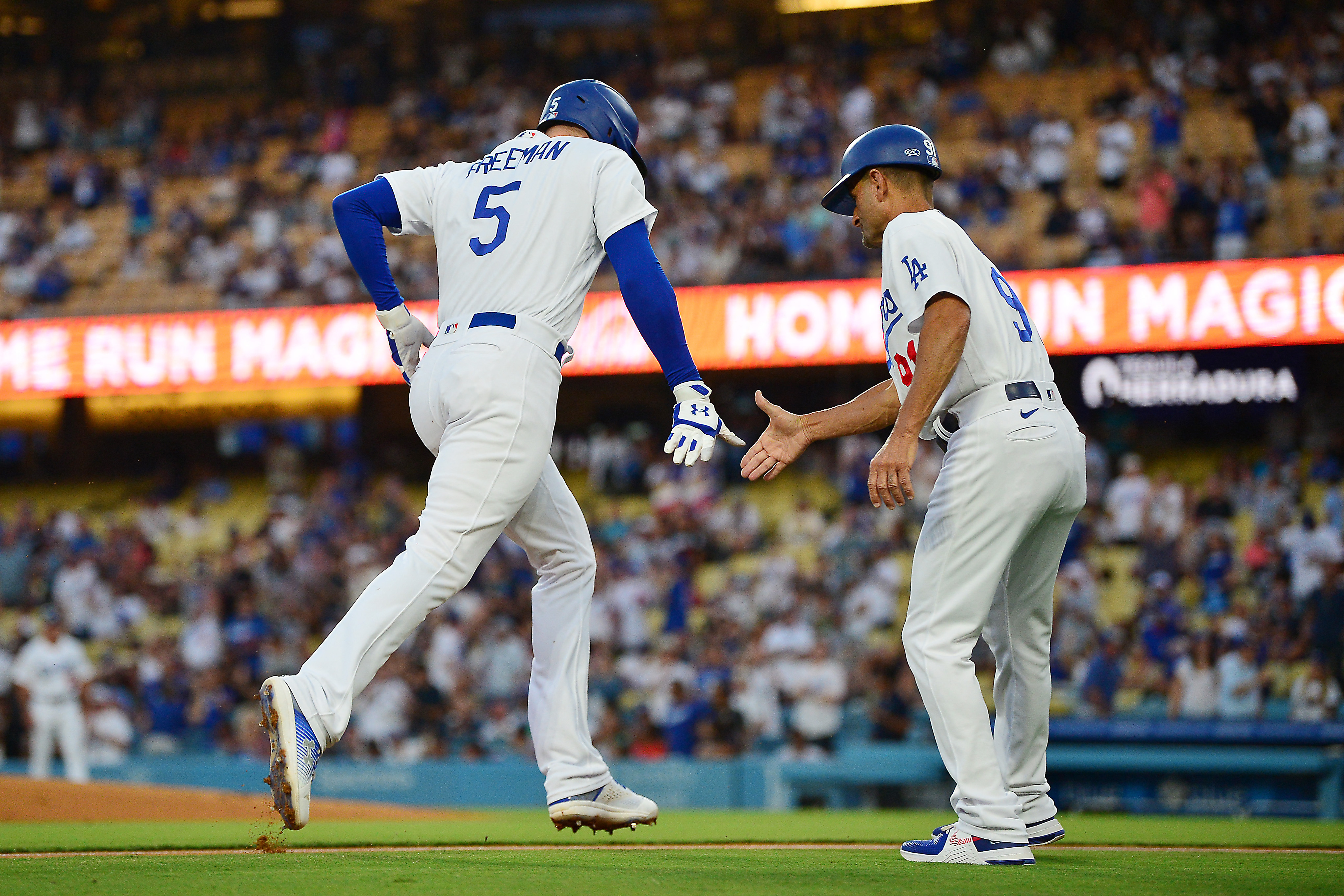 Alcántara's 3-run homer in 10th lifts D-backs over Dodgers - The San Diego  Union-Tribune