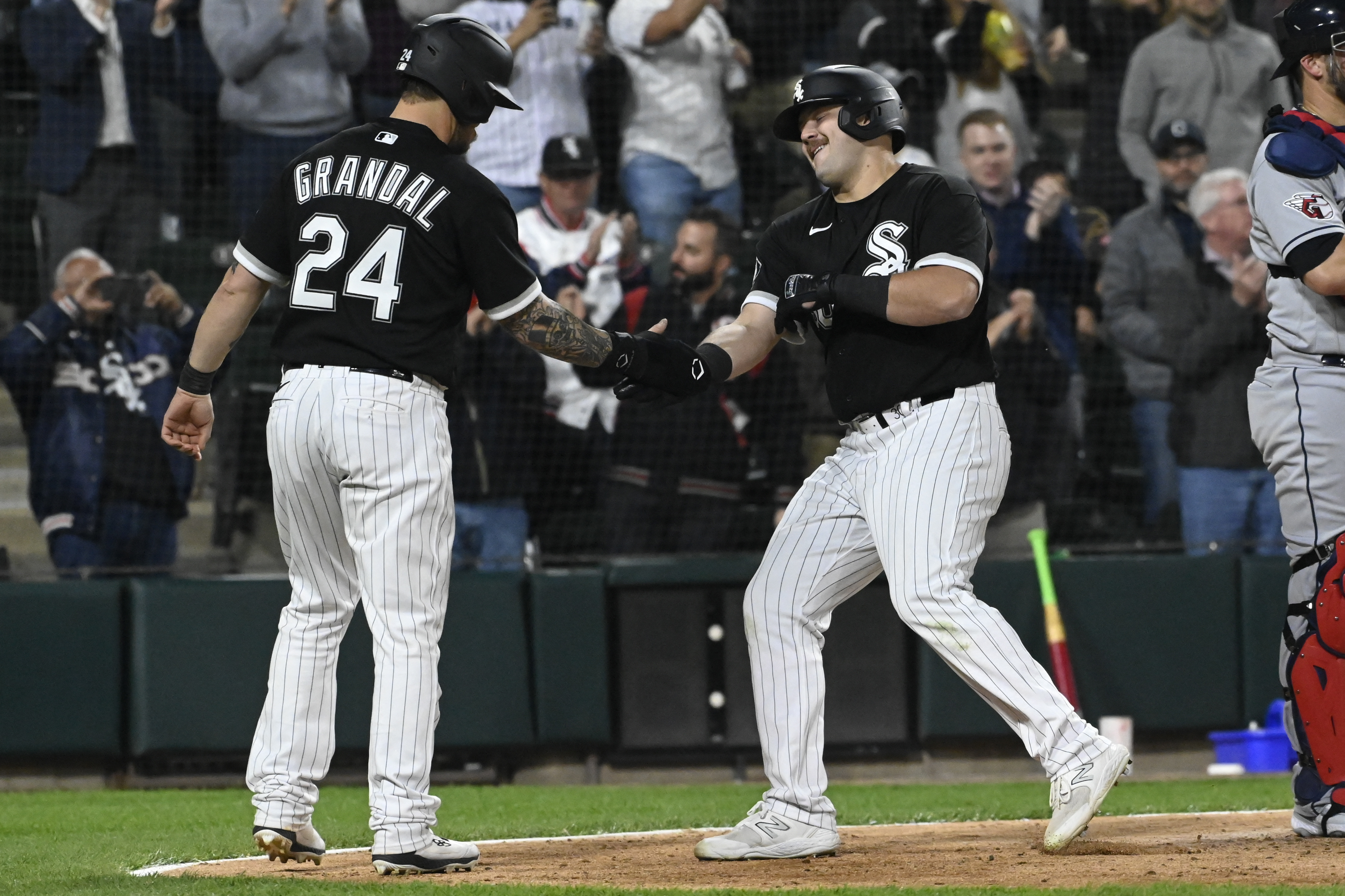 Yasmani Grandal Chicago White Sox Alternate Jersey by NIKE