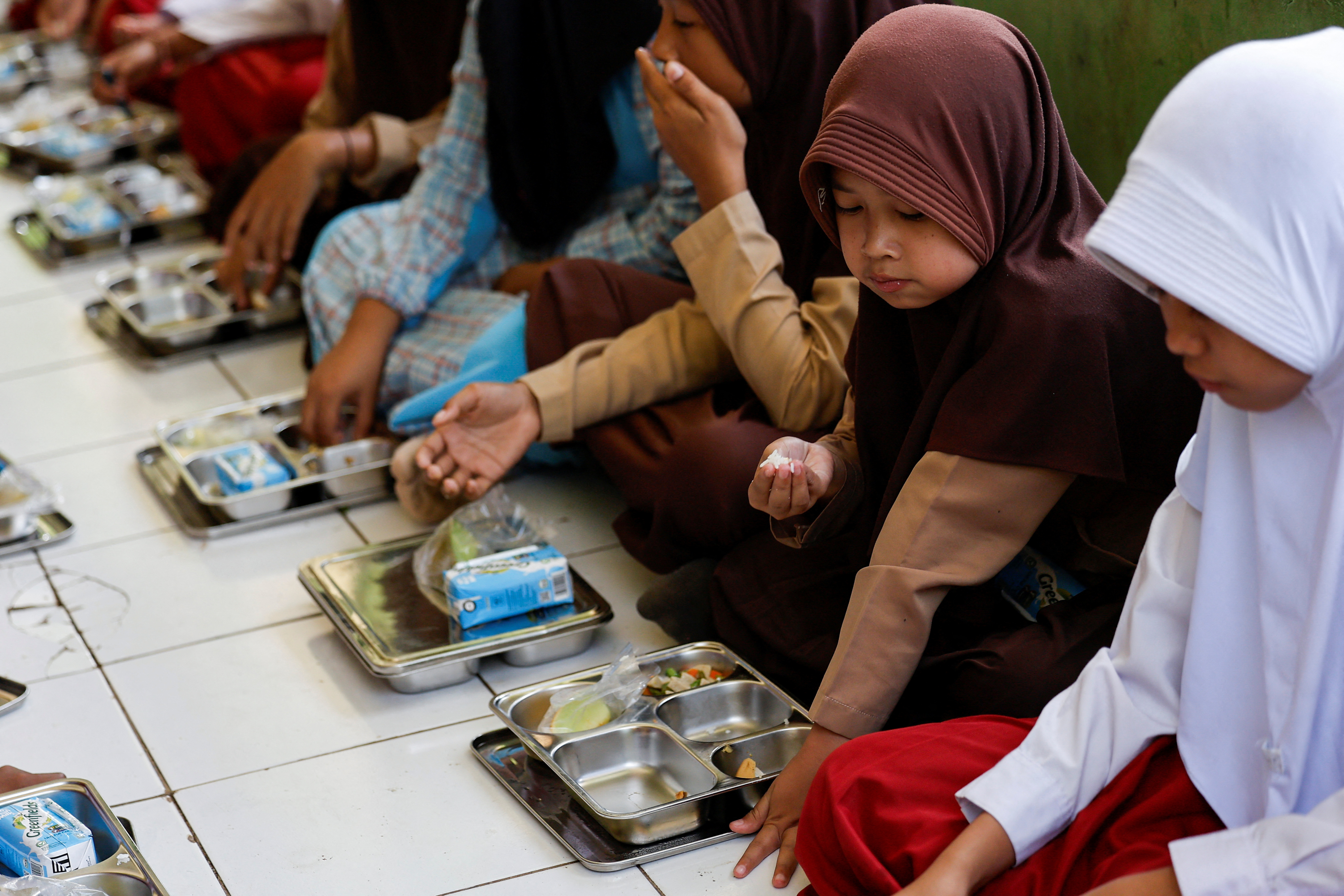 Free nutritious meals program trial in Sukabumi