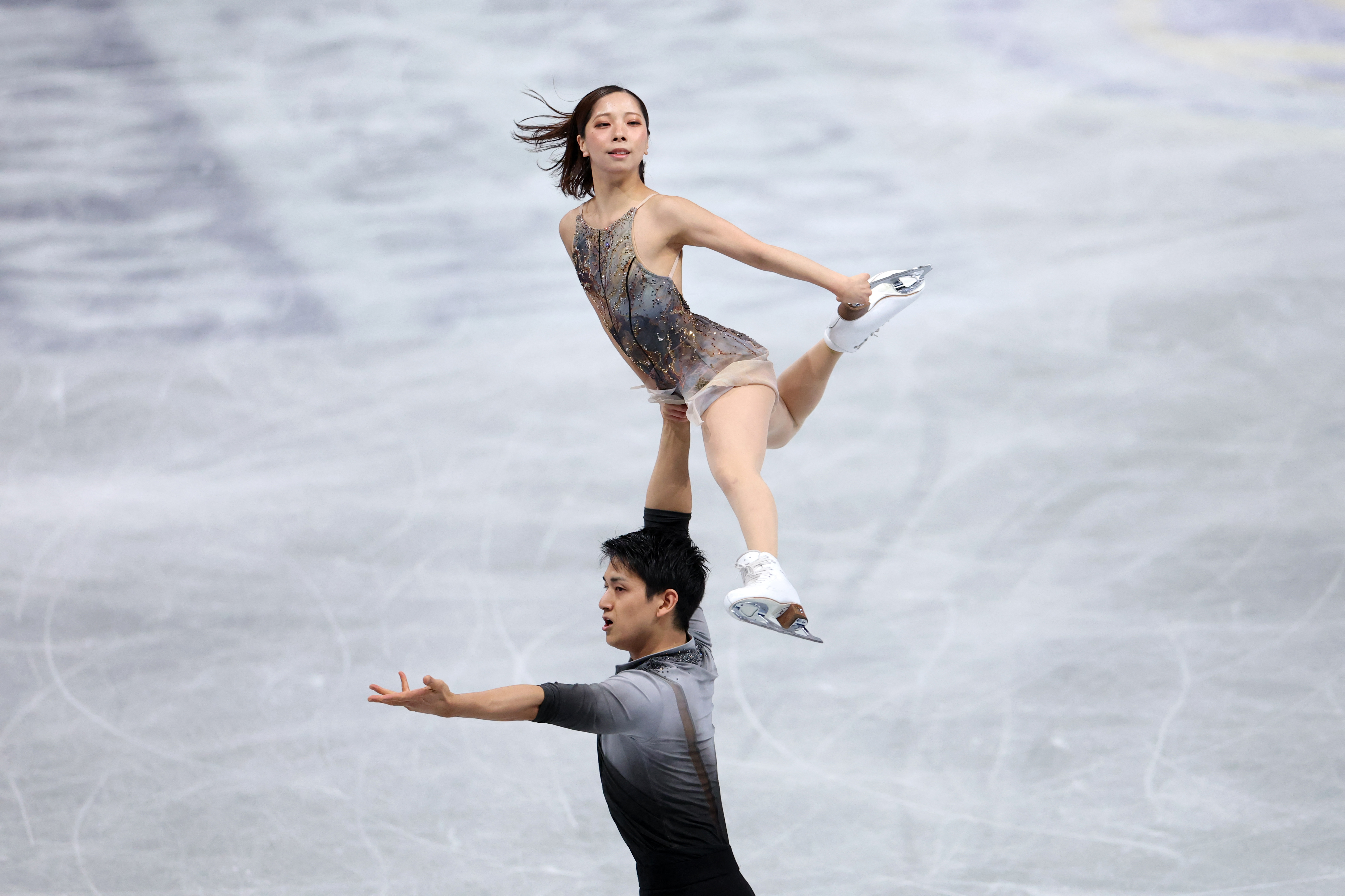 World champions Miura and Kihara clinch ISU Grand Prix pairs title