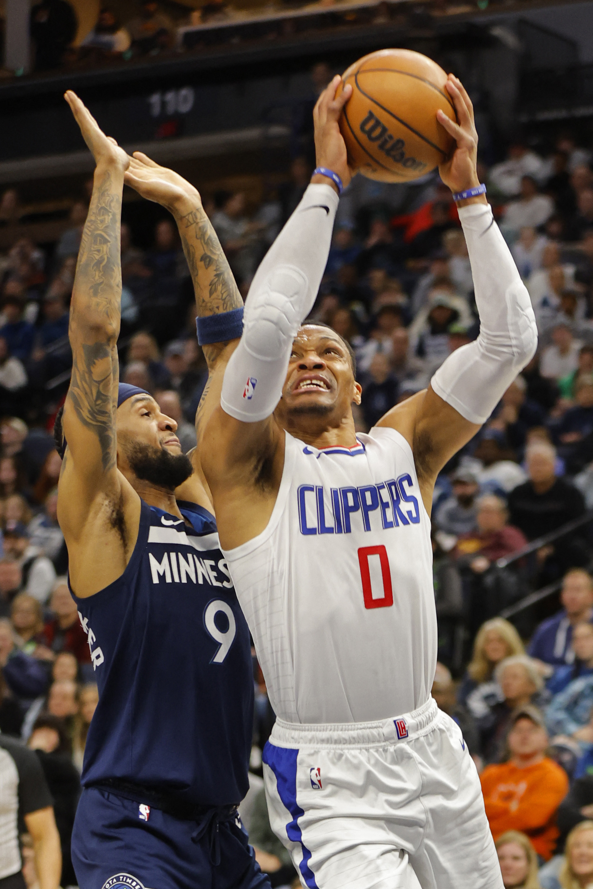 Anthony Edwards' 3rd-quarter burst fuels Wolves past Clippers | Reuters