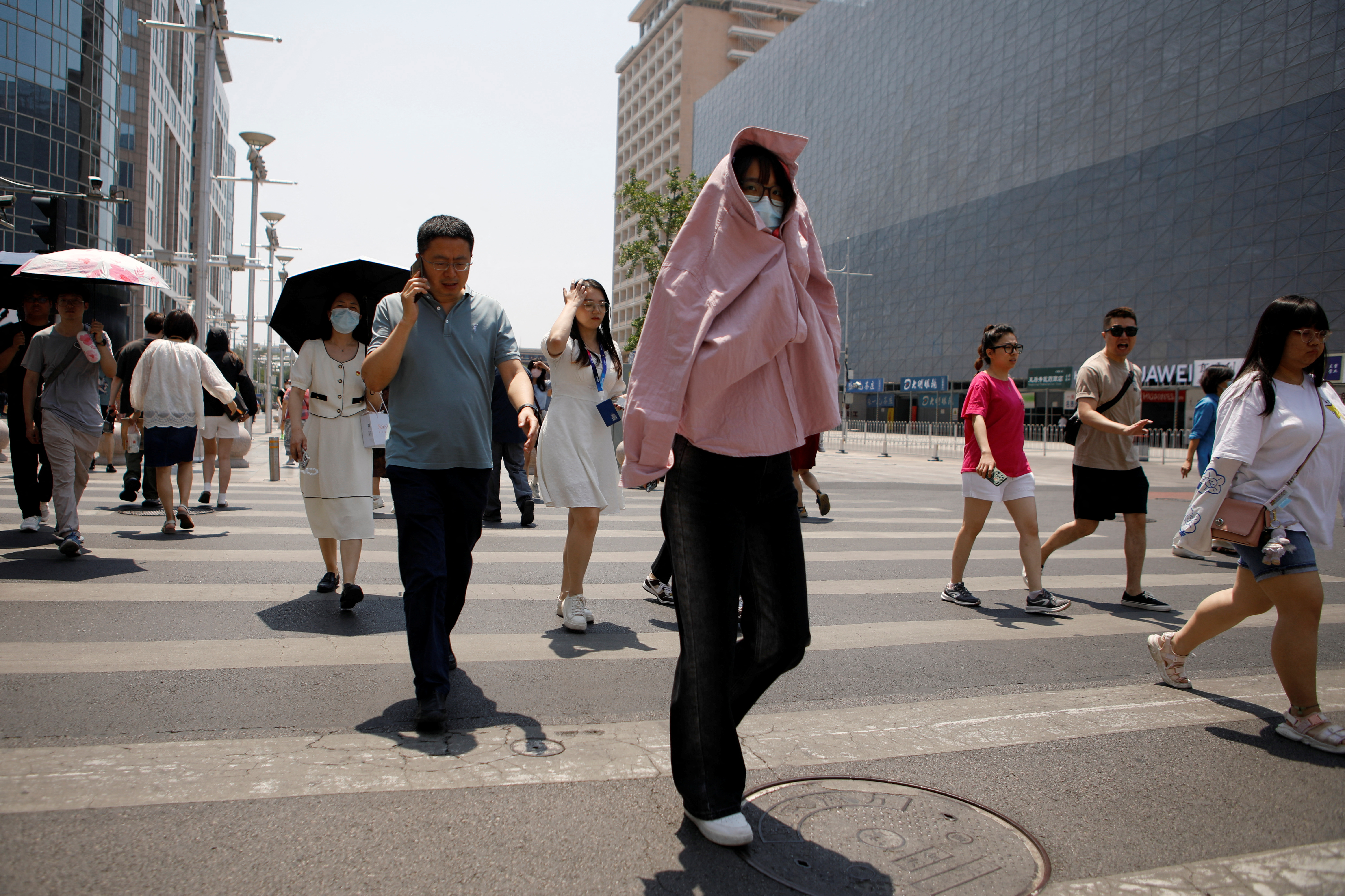 Orange alert for heatwave in Beijing