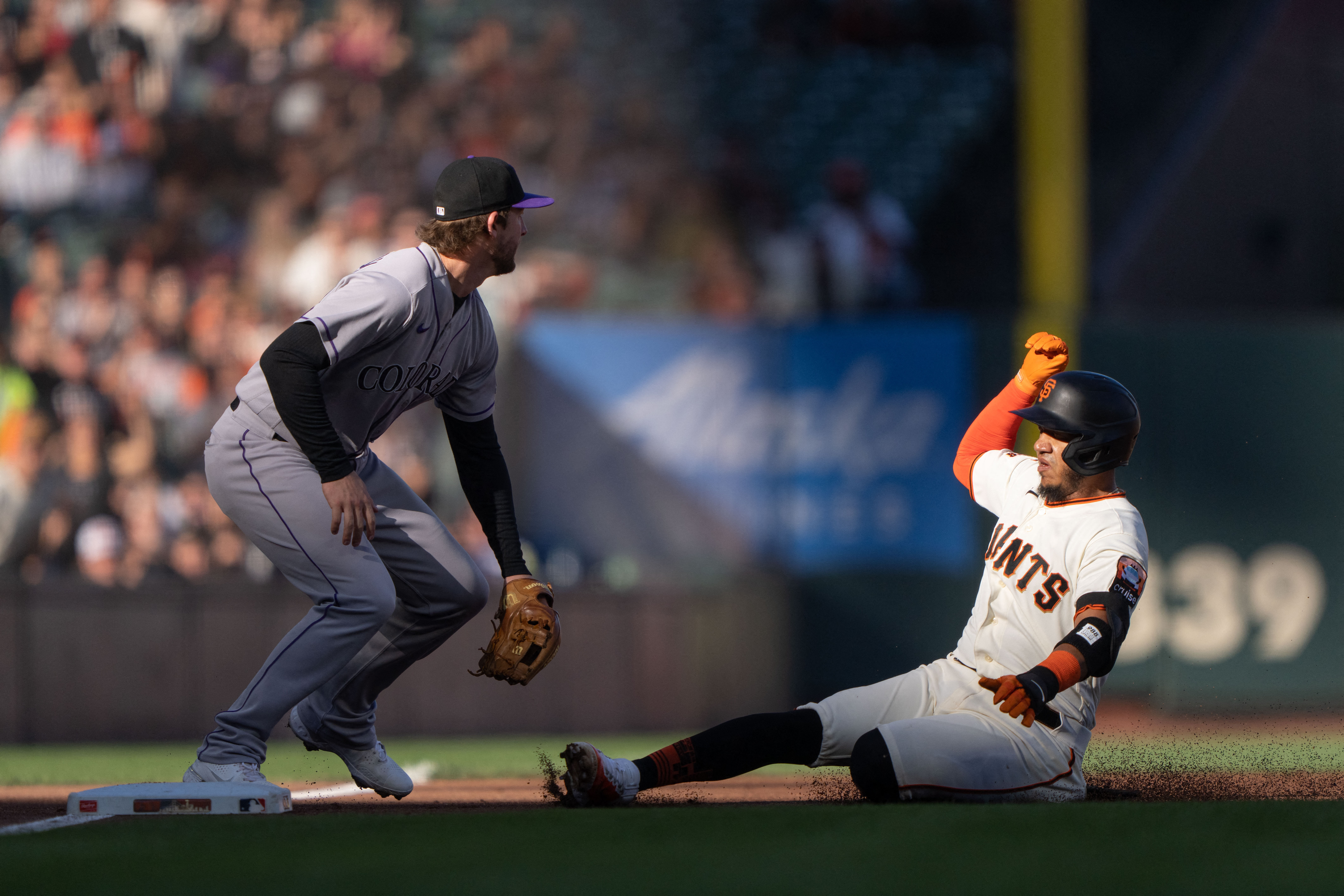 SF Giants homer 8 times, score 24 runs in sweep of Rockies