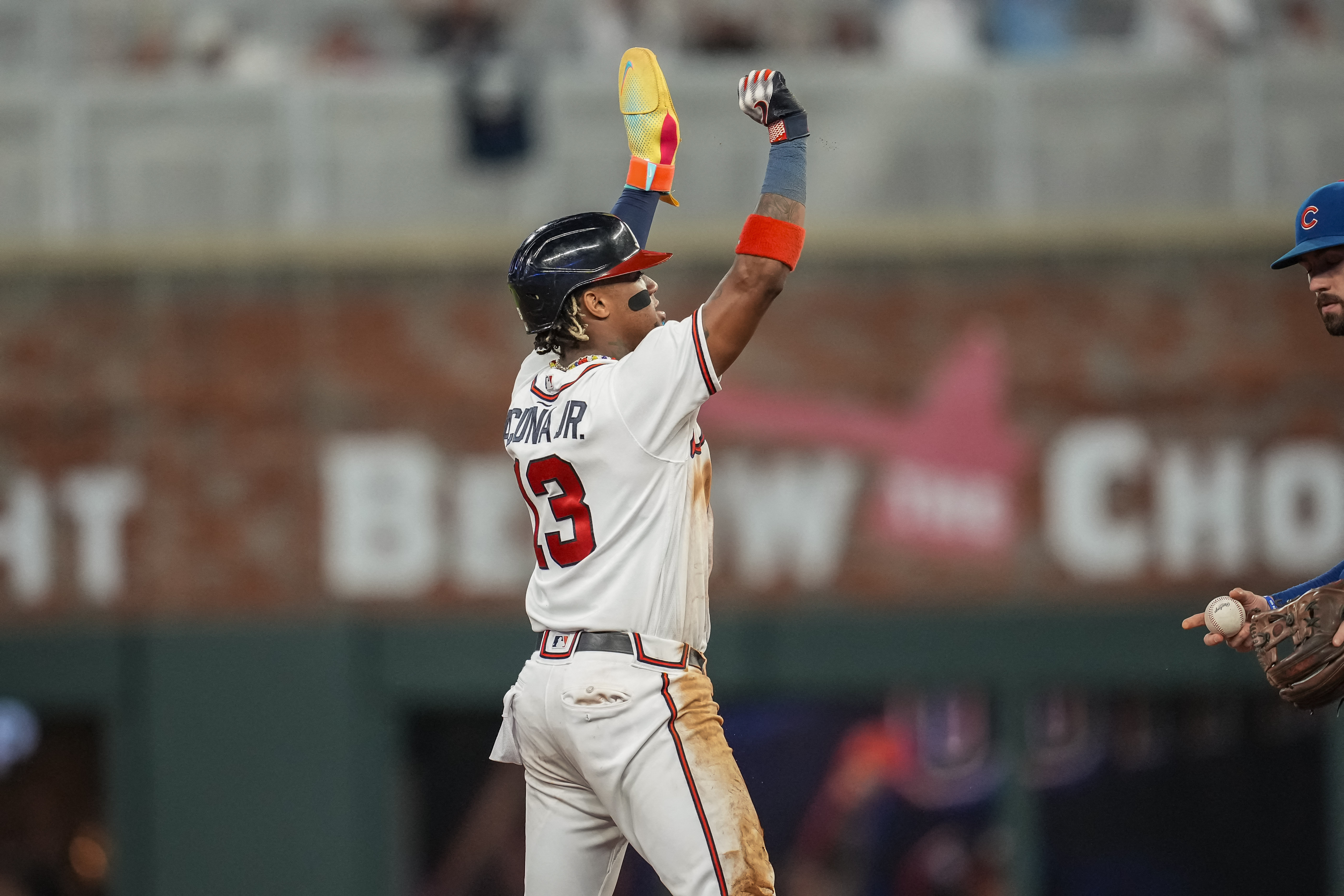 Ronald Acuña homers, steals 50th base in Braves' 11-5 win over Brewers