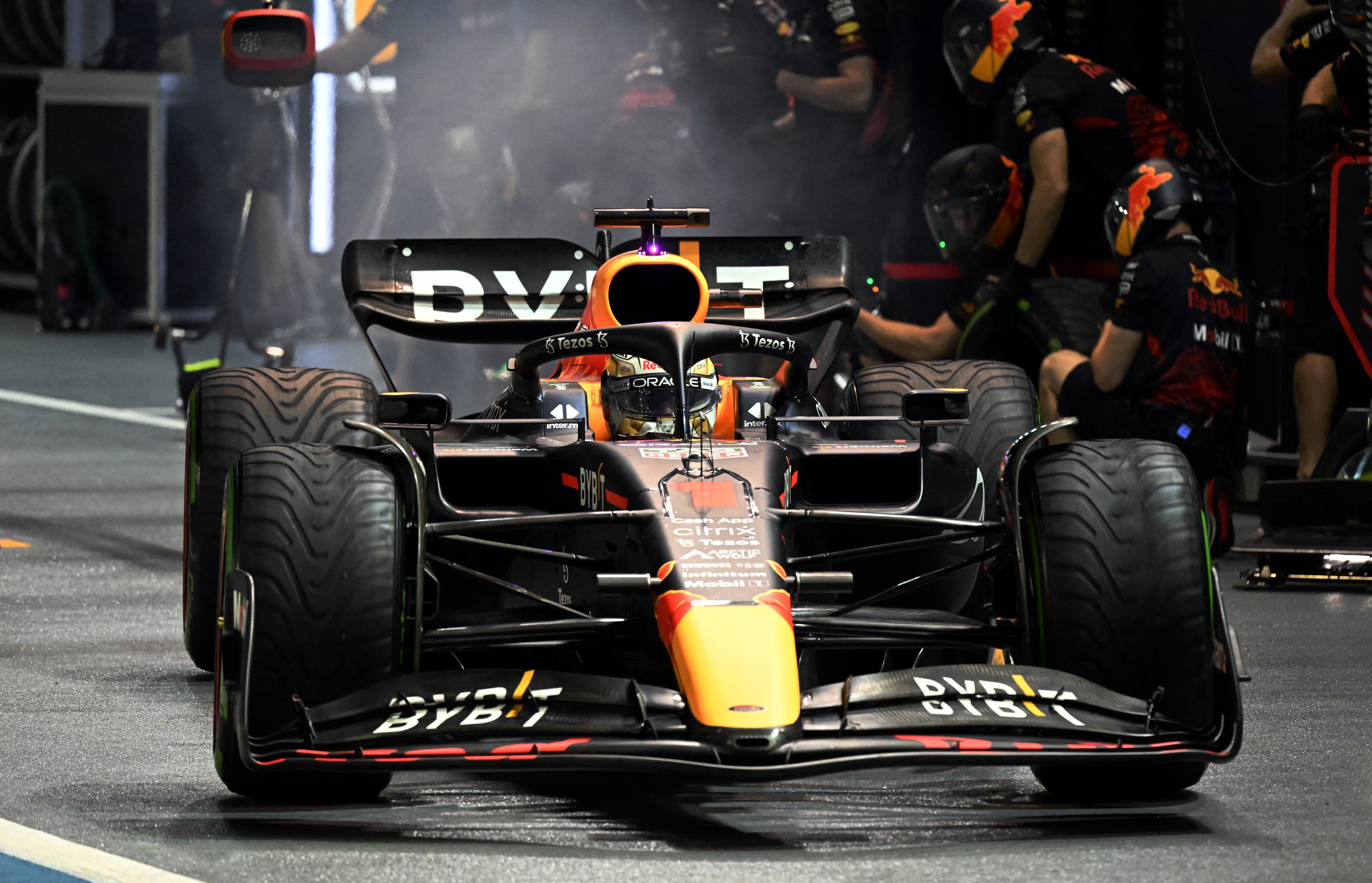 F1: com Red Bull em baixa, Ferrari fica na frente em Singapura