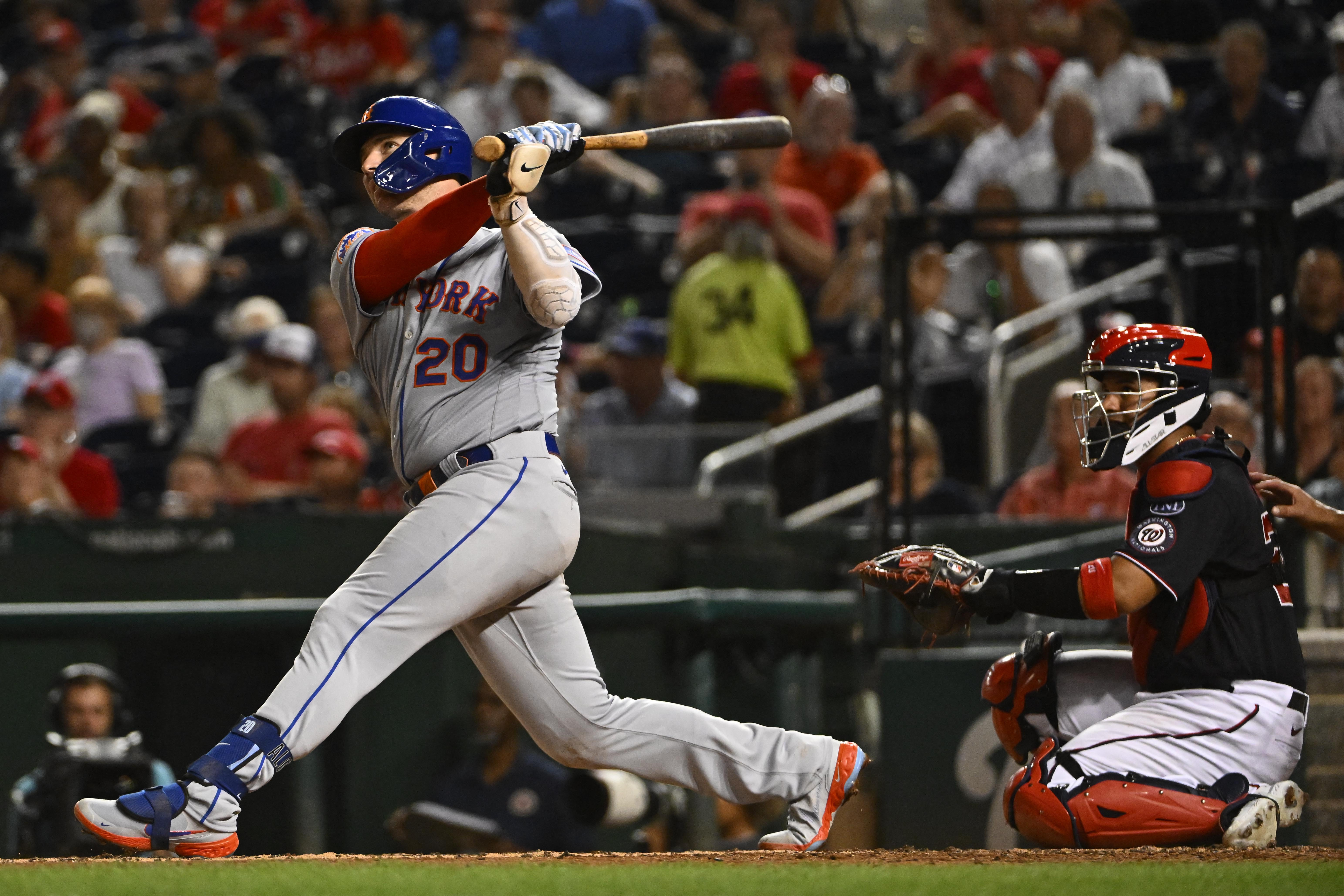 Mets trounce D'backs, Lindor homers twice in sentimental 2022 home