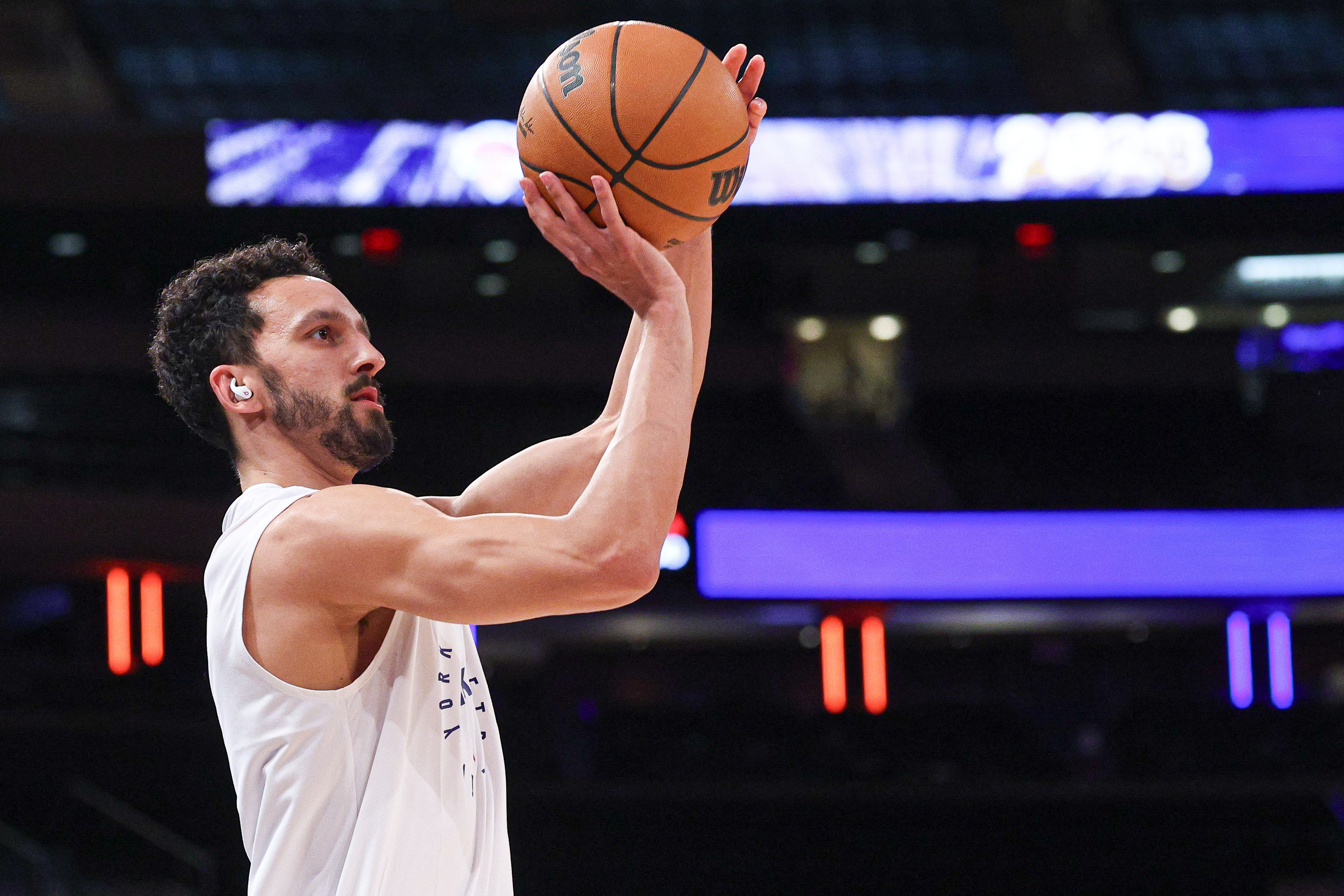 Another triple-double for Josh Hart sends sizzling Knicks past