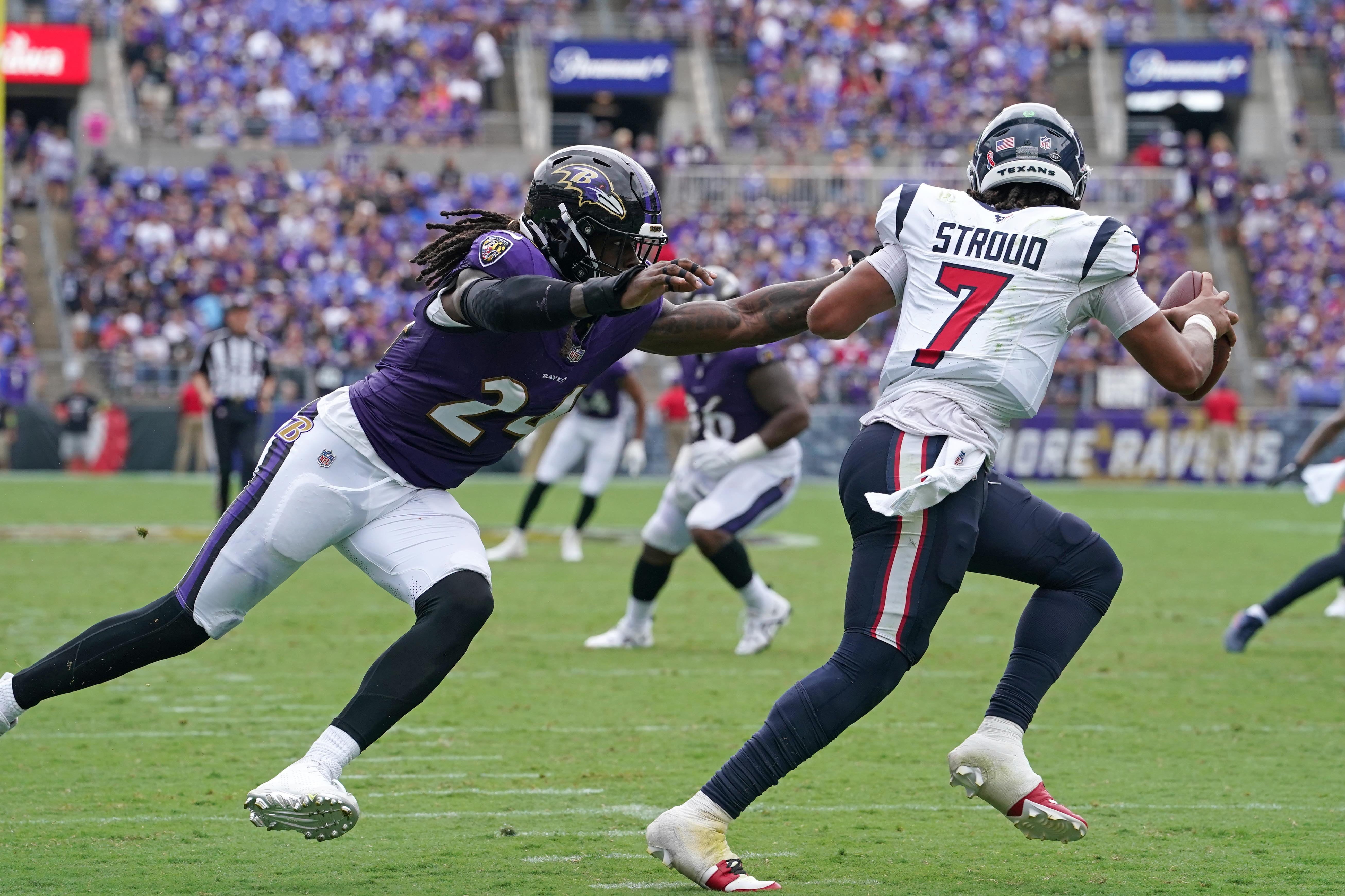 Lamar Jackson, Ravens run past Texans