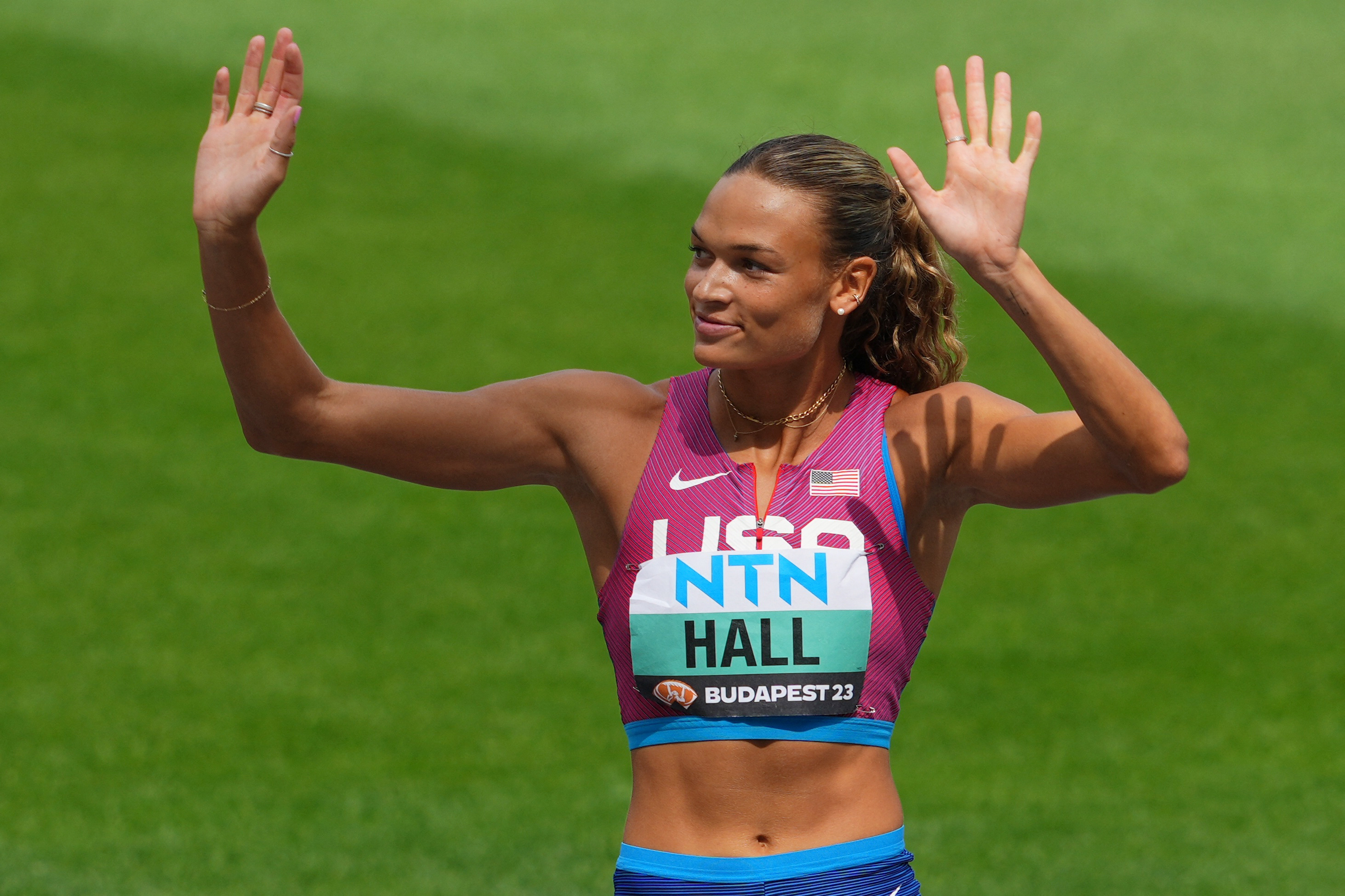 Women's heptathlon: United States' Anna Hall in 3rd place after