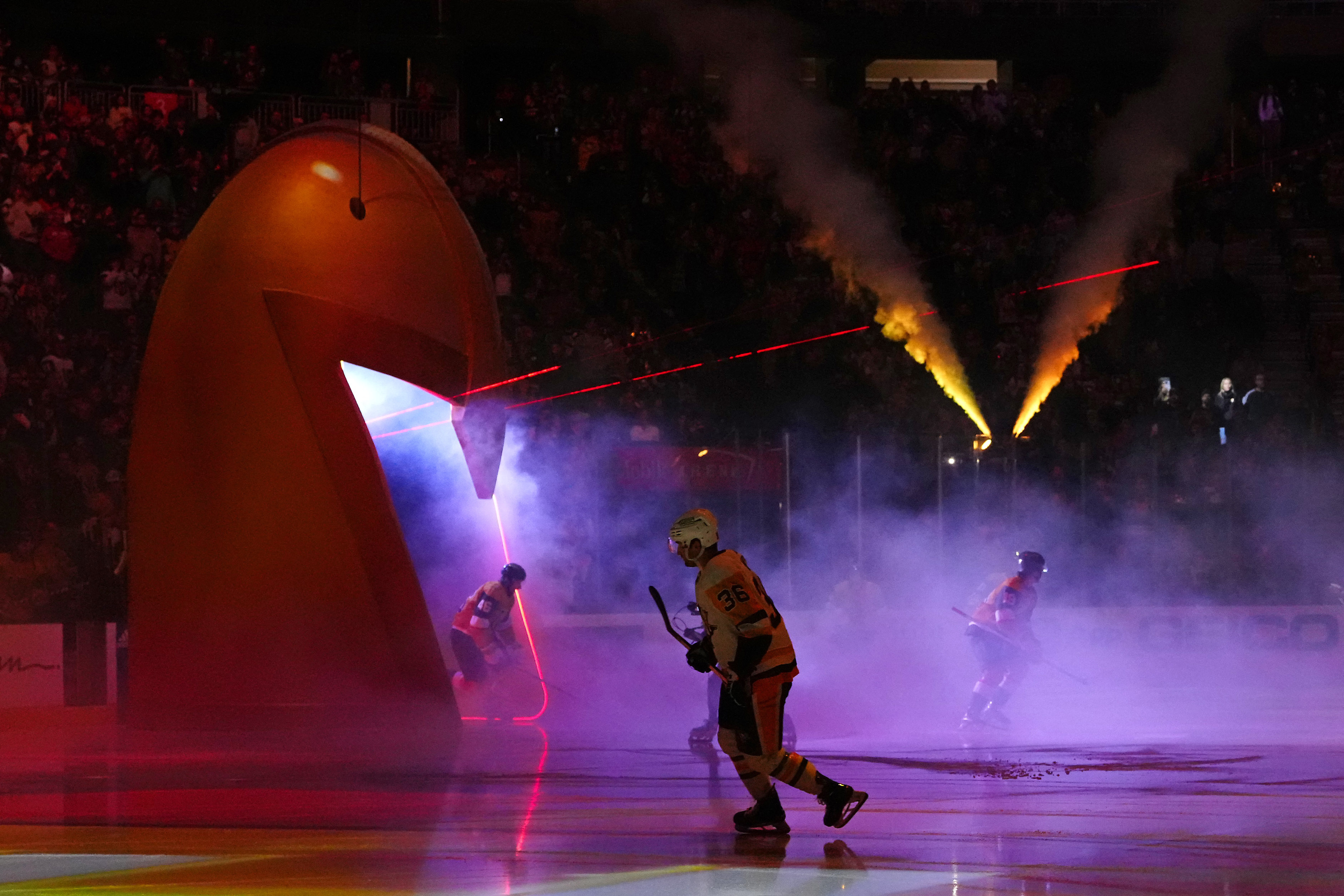 Knights sneak up on Penguins, win 3-2 | Reuters