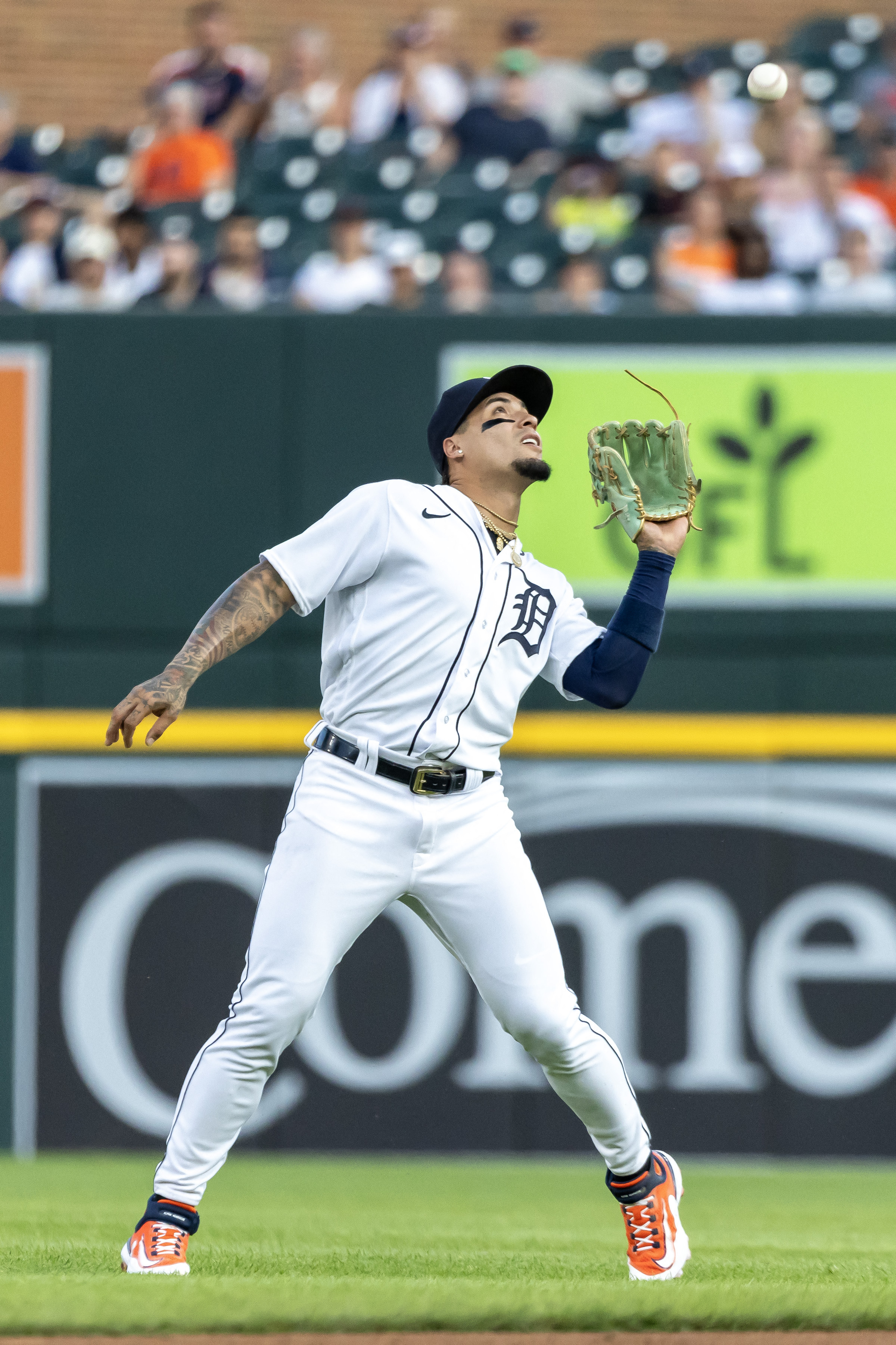 Tigers fend off Twins, 3-2