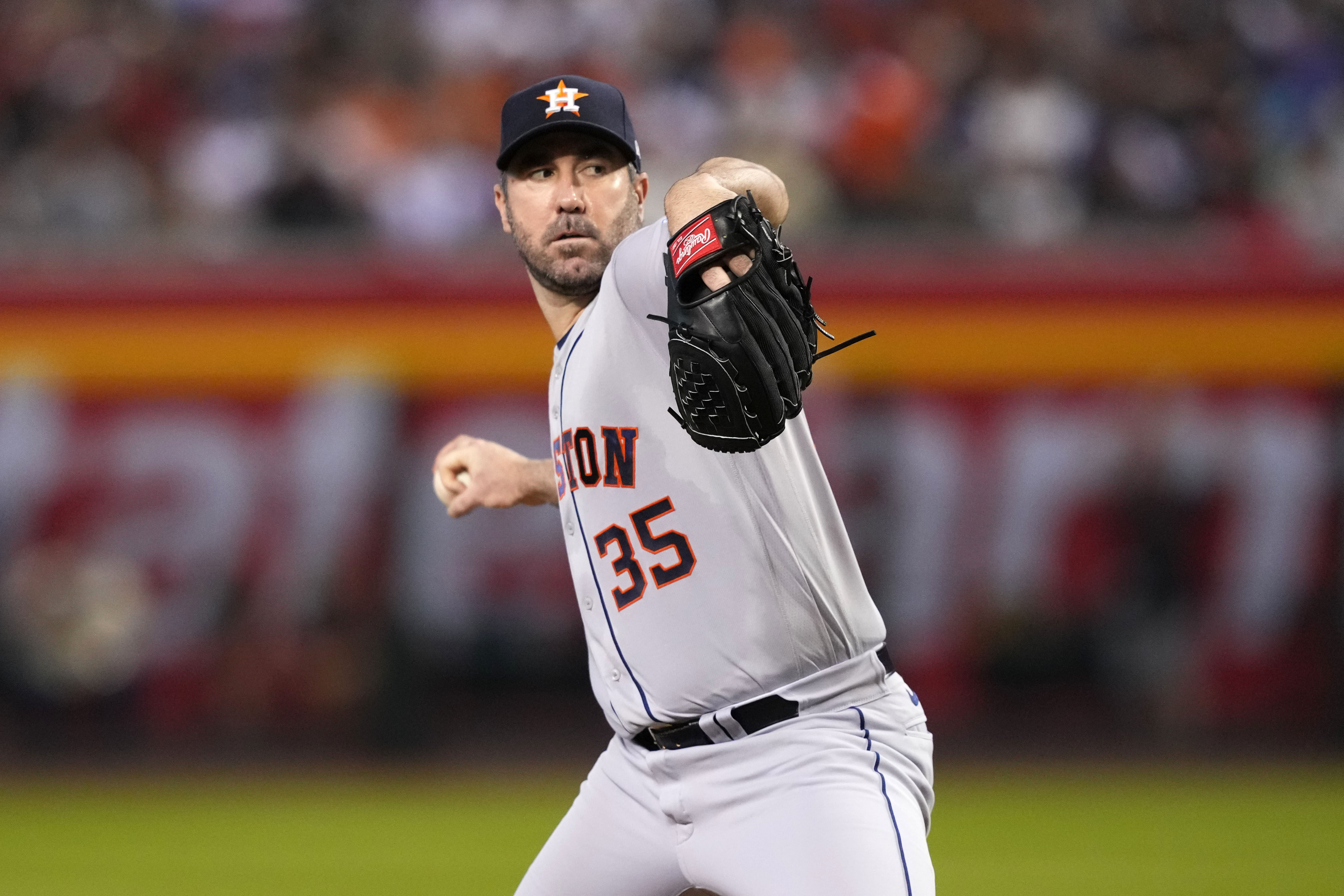 Astros clinch 7th straight playoff berth with win over Diamondbacks