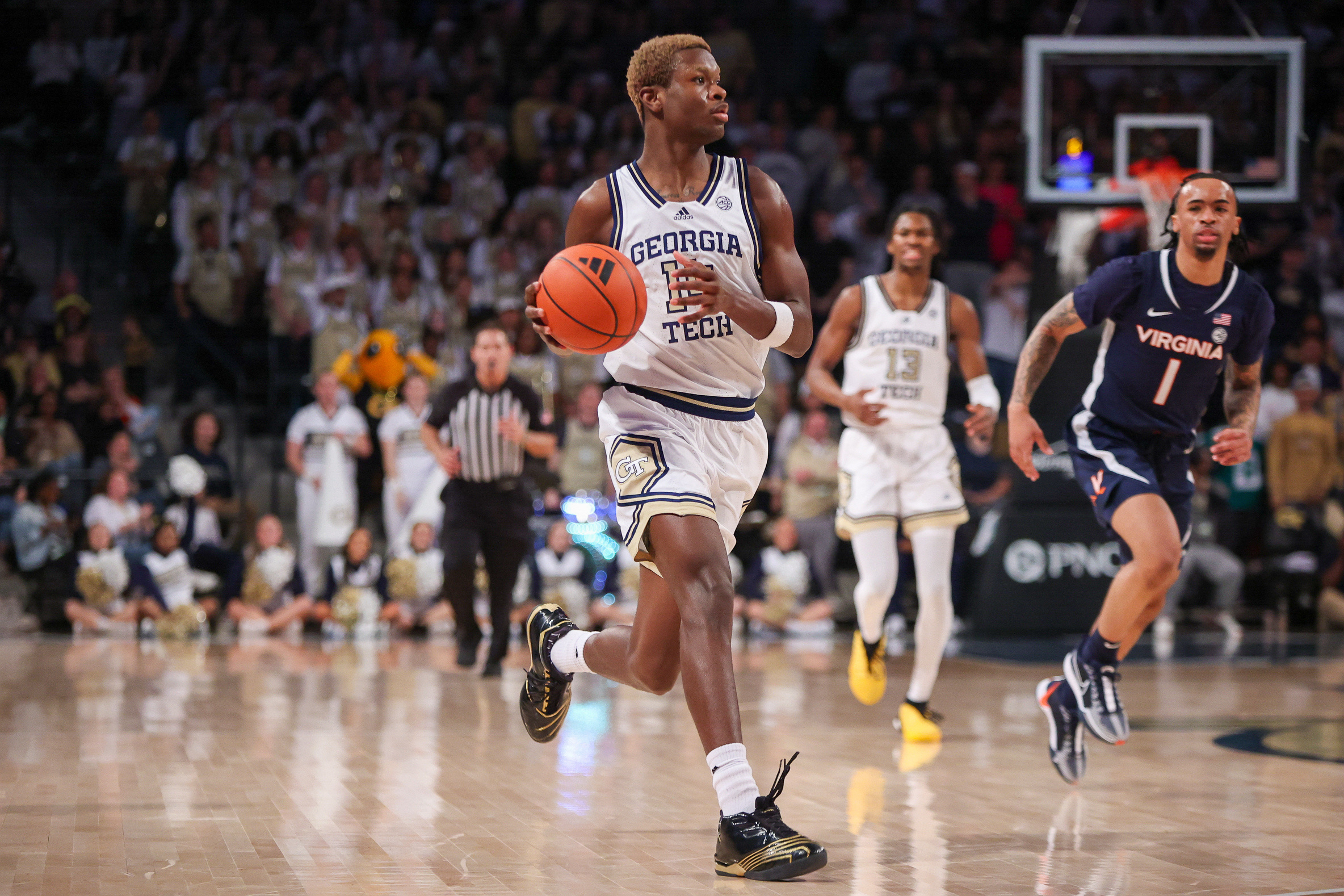 Virginia Rallies Past Georgia Tech For 1st Road Win Of Season | Reuters