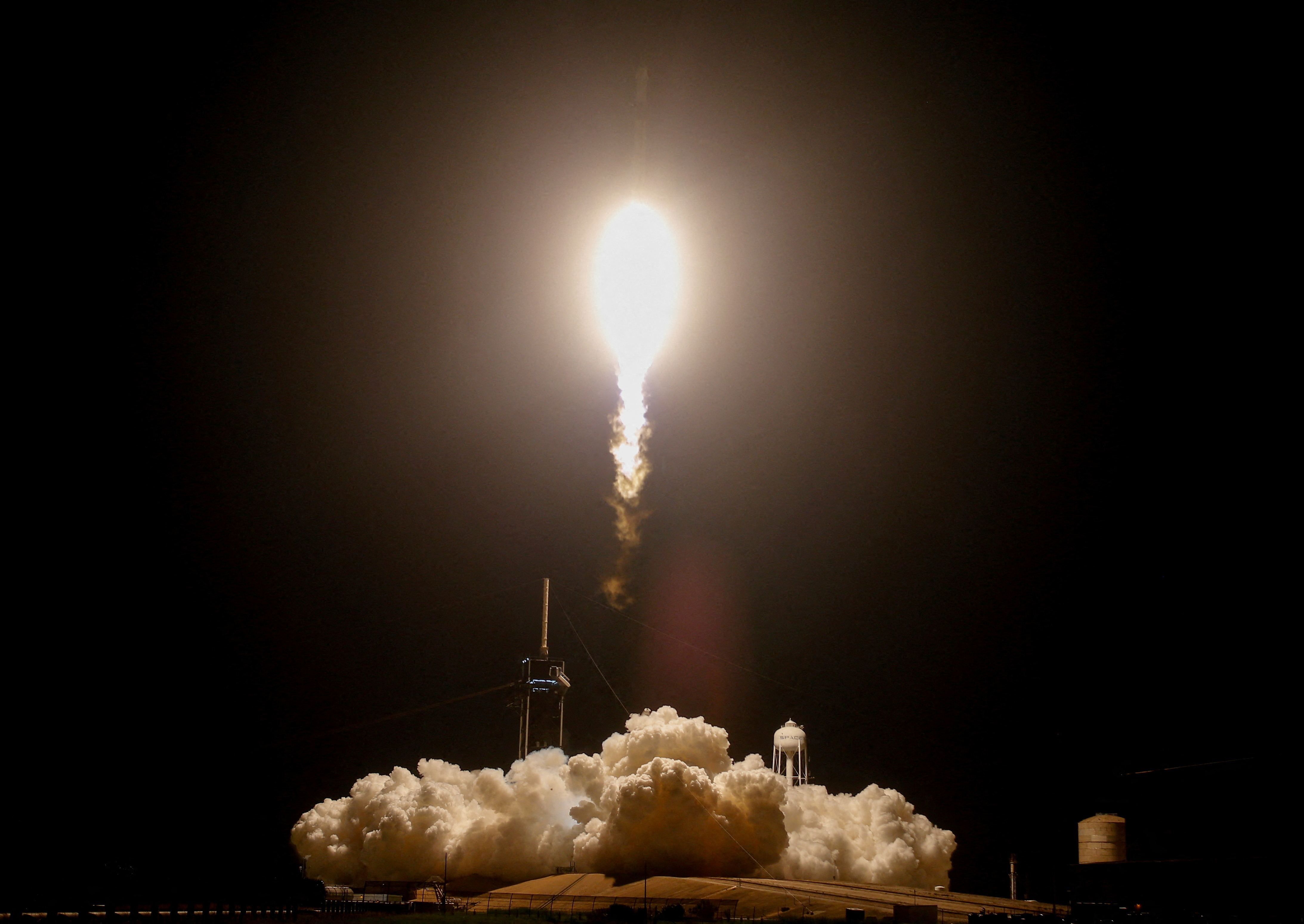 buys SpaceX rocket launches for Kuiper satellite internet project