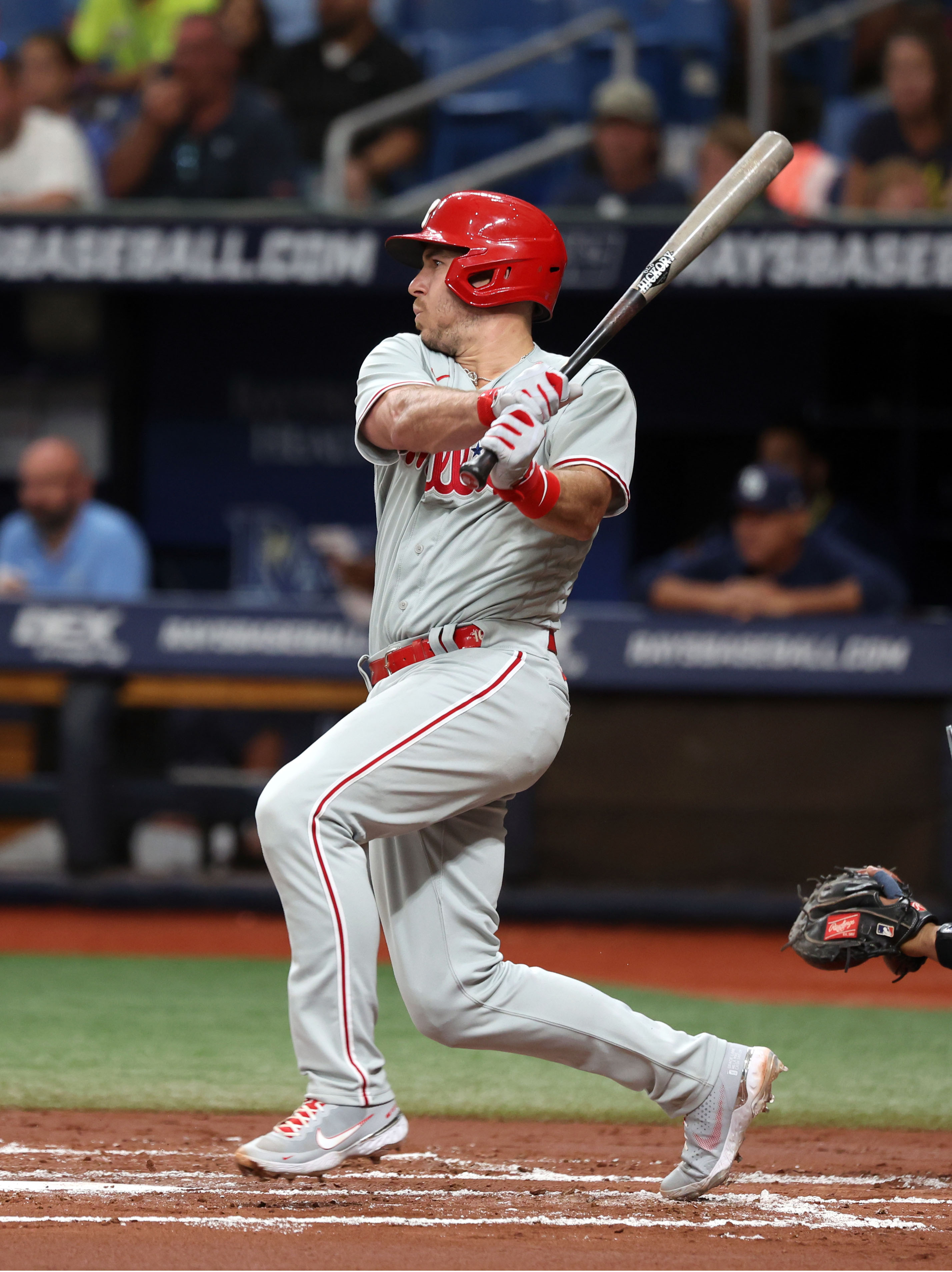 Phillies collect 17 hits, take second straight from Rays | Reuters