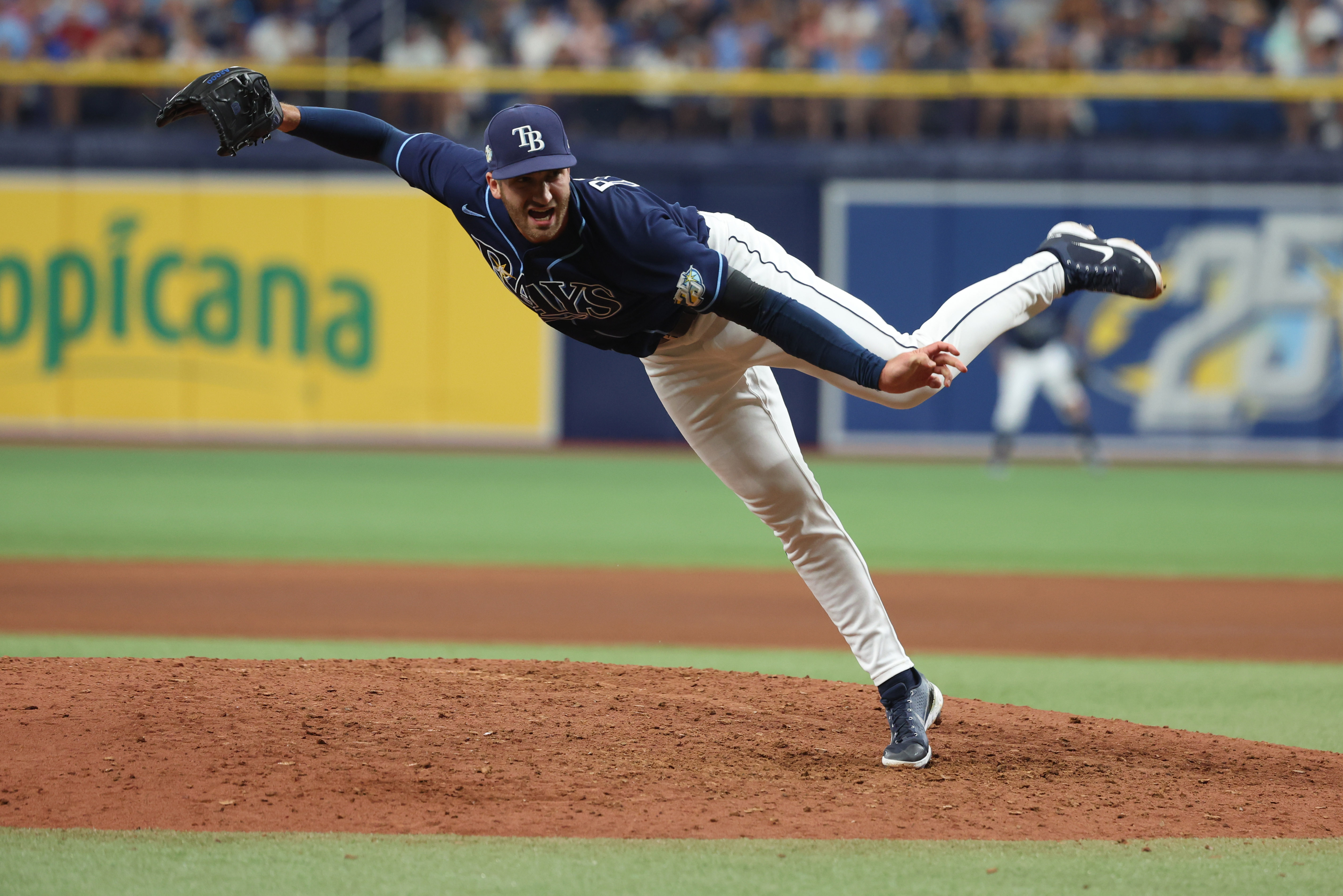 Freddie Freeman, Dodgers deliver defeat to Rays