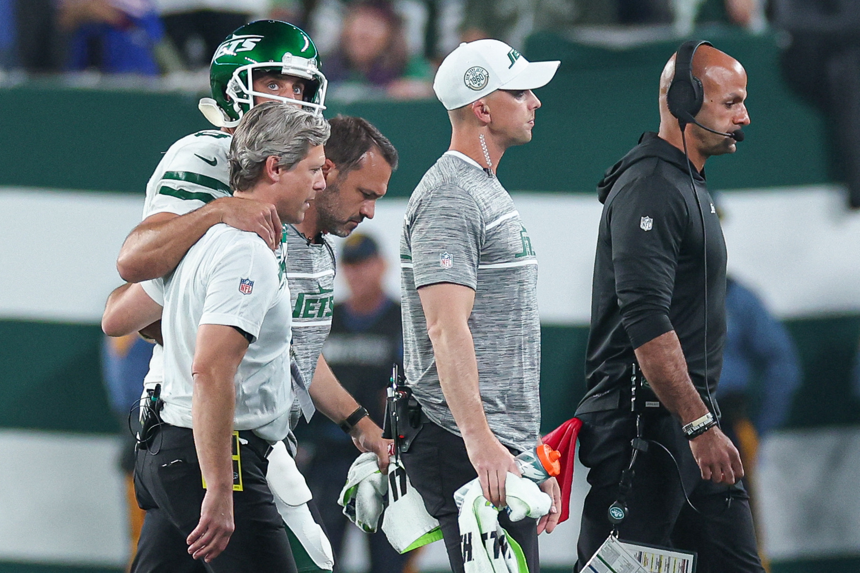 Footage shows Jets players rallying around emotional Zach Wilson and  Patrick Mahomes made feelings clear