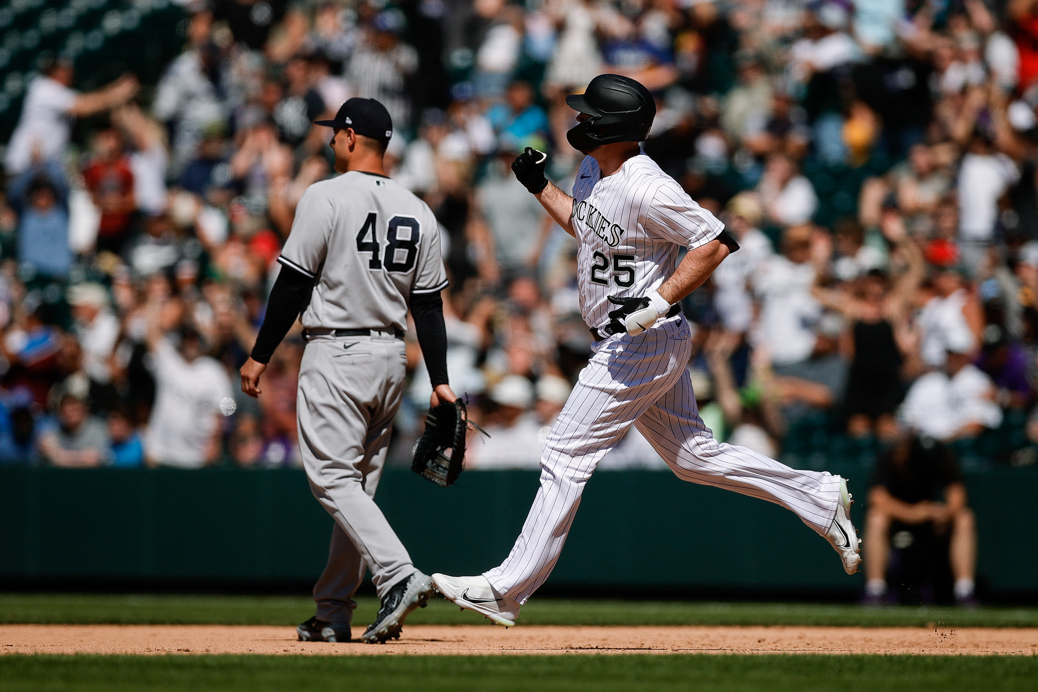 Jones, Trejo hit 11th-inning home runs, lifting NL-worst Rockies over  Yankees 8-7, Taiwan News