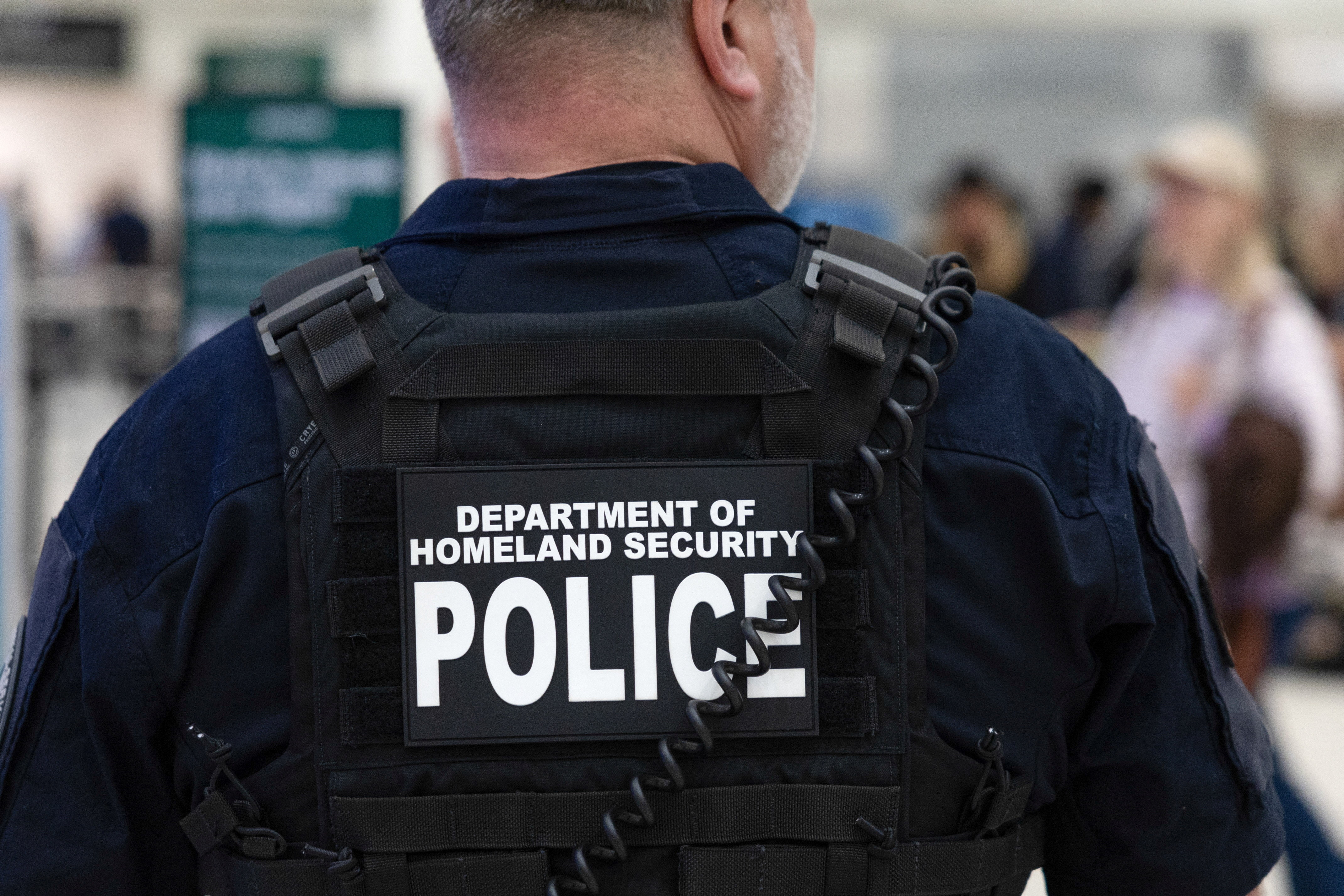 DHS Investigates Breach Exposing 40,000 Employee Records
