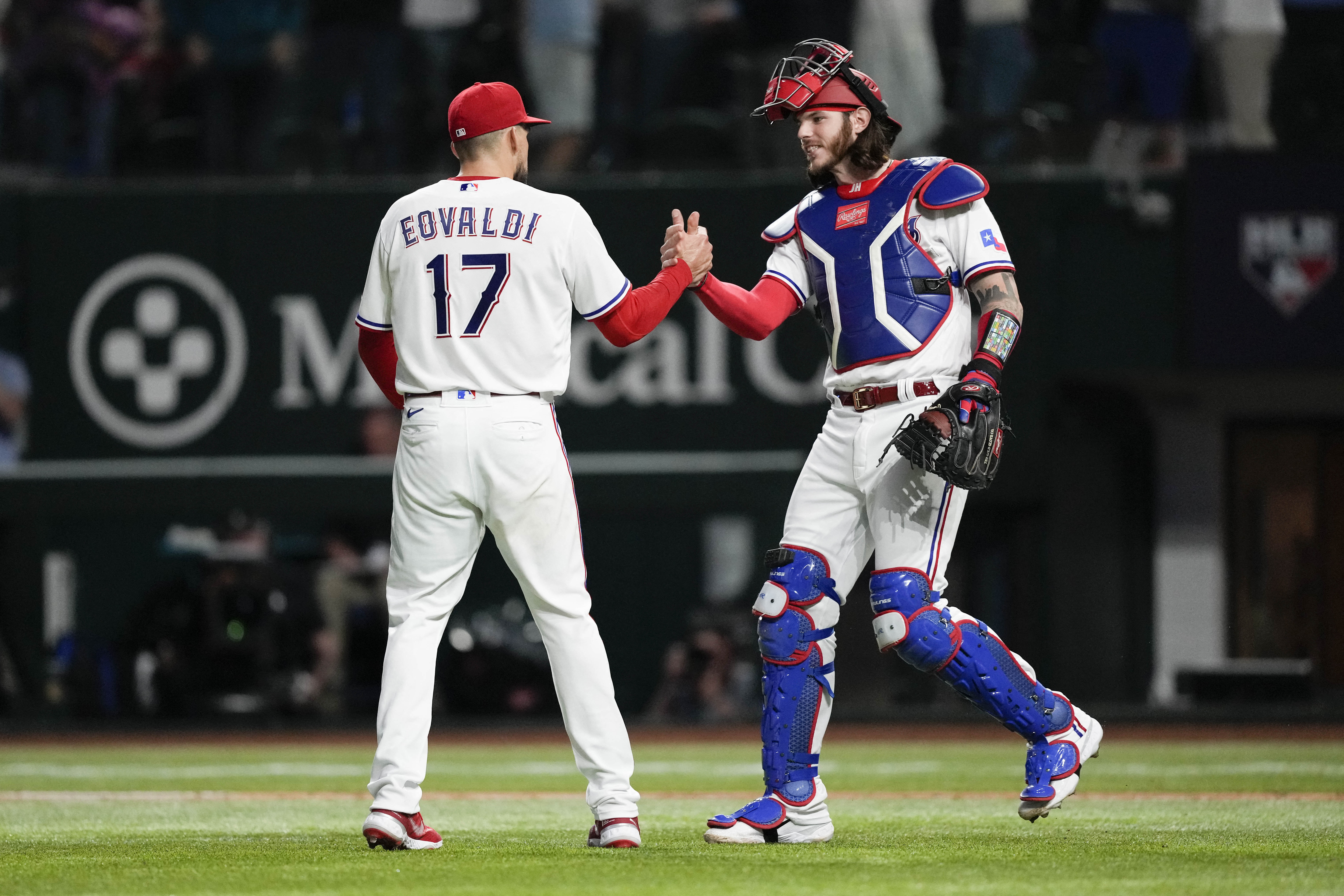 Rangers' Nathan Eovaldi dominates Yankees