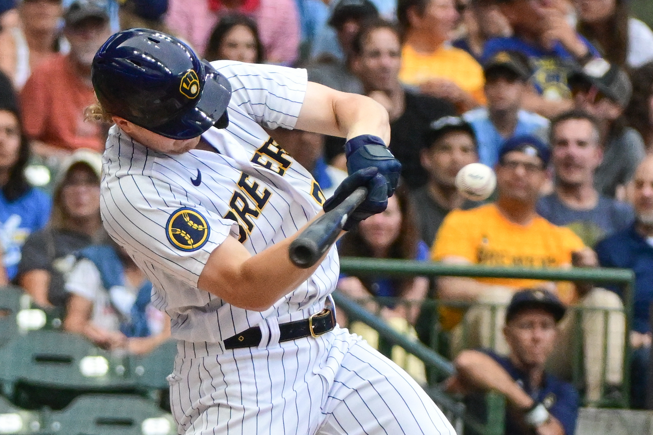 Brewers catch Pirates in 9th, beat them in 10th