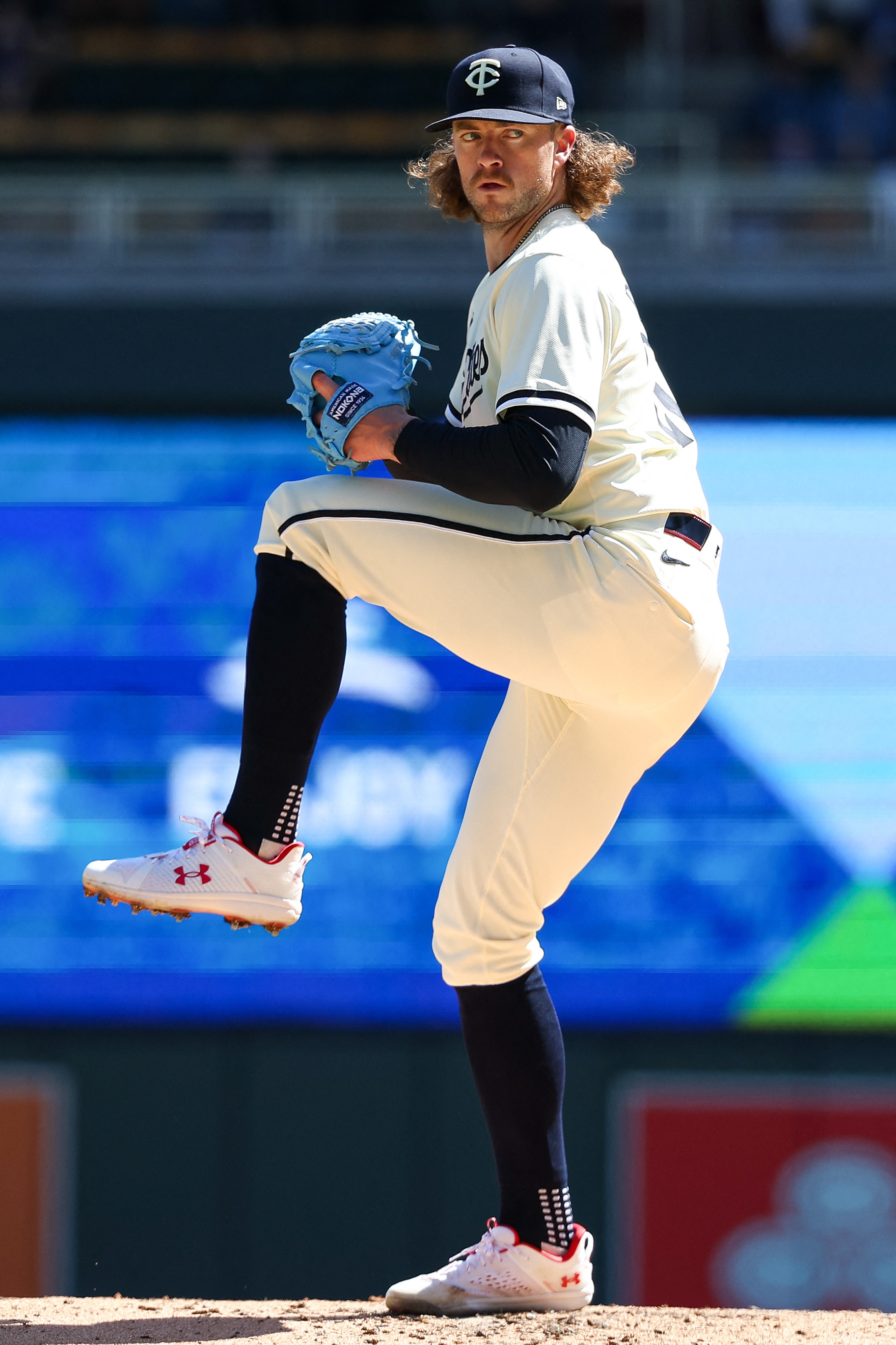 Twins edge Dodgers 3-2 to avoid sweep | Reuters