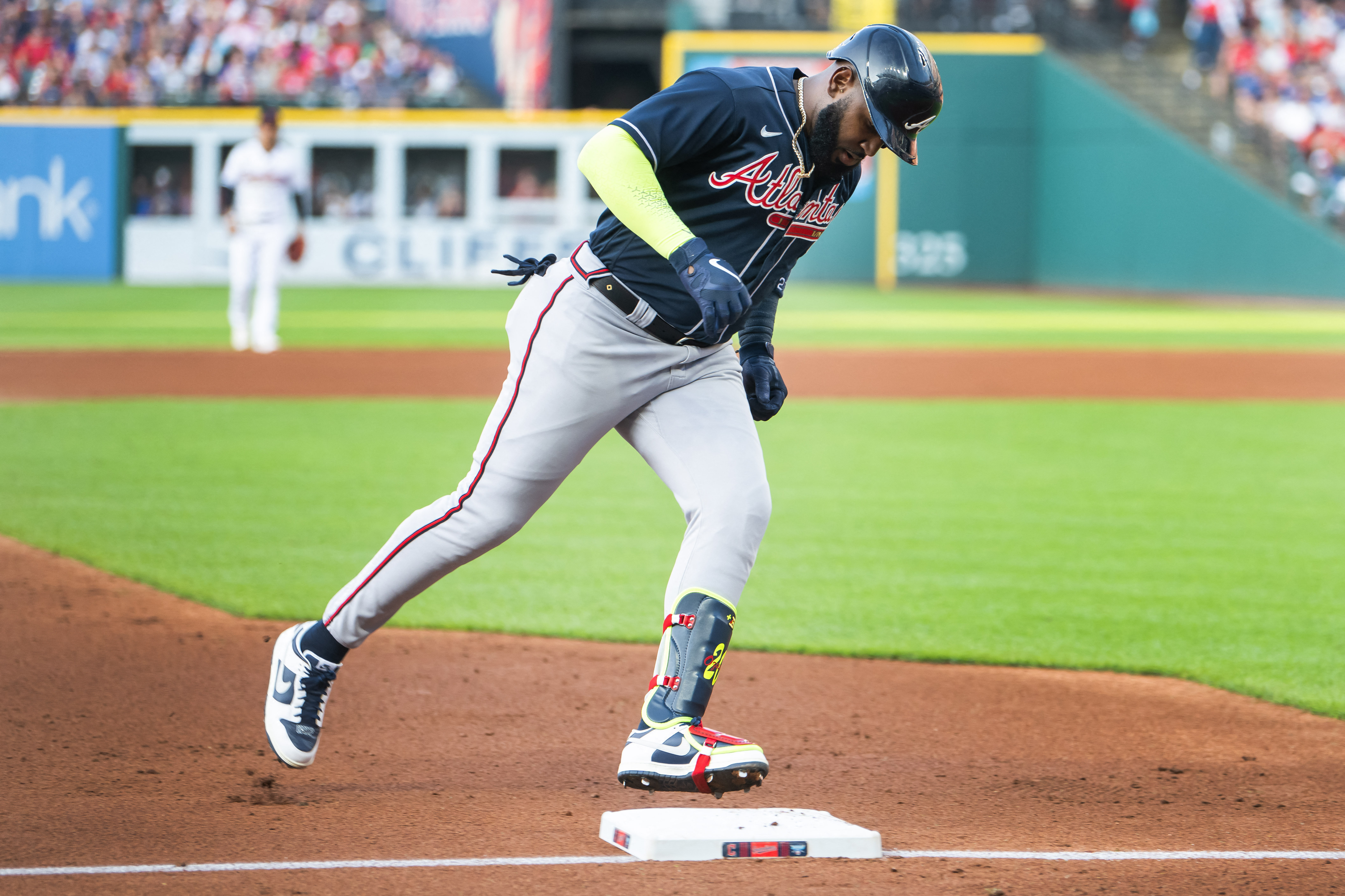 Braves' winning streak reaches nine as Michael Harris II launches two home  runs vs. Guardians 