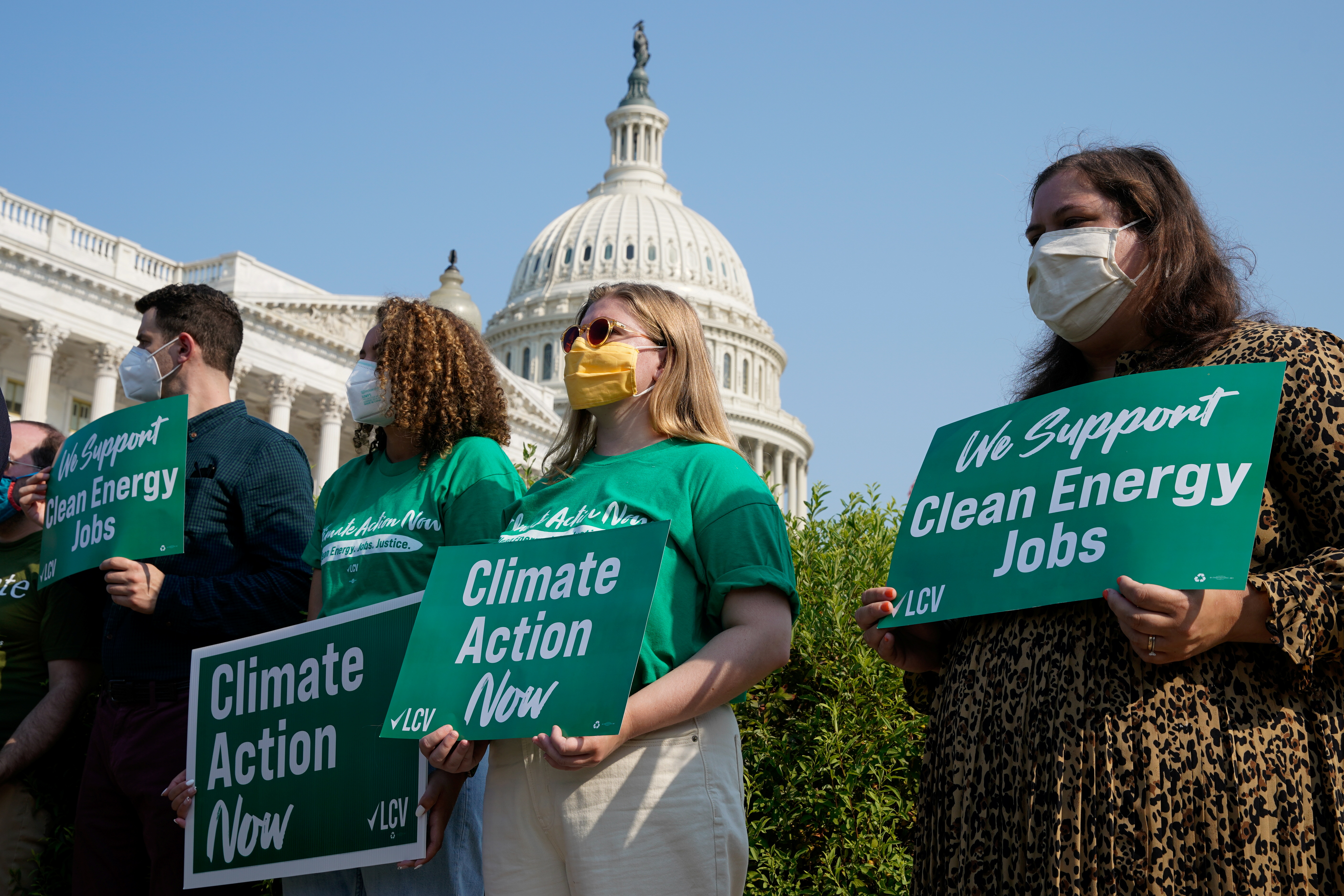 Youth-run green groups move to pressure U.S. Congress over climate | Reuters