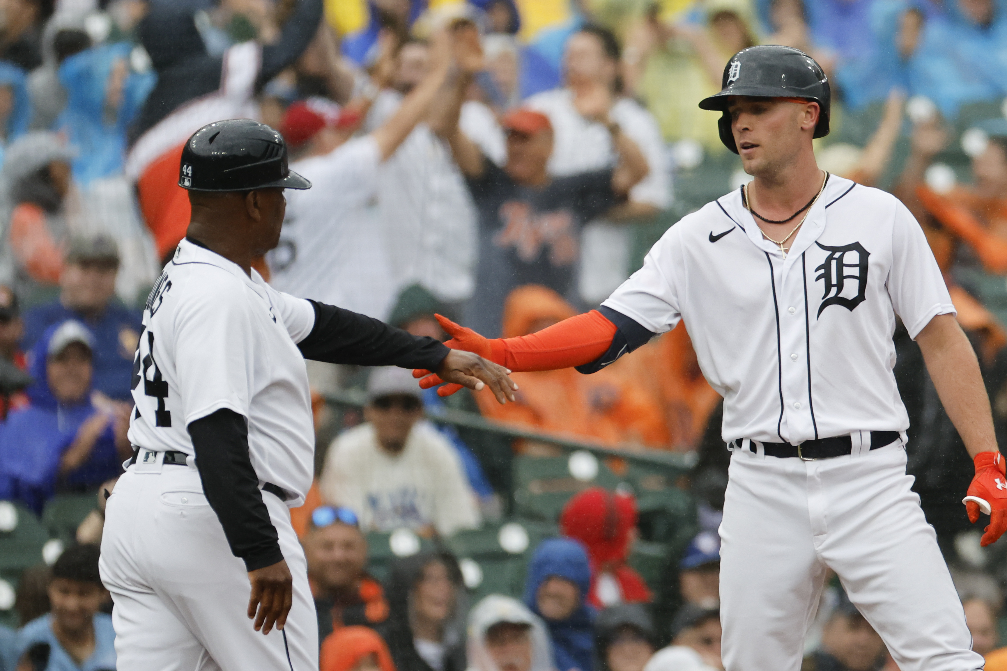 MLB: 3 Detroit Tigers pitchers combine to no-hit Toronto Blue Jays in 2-0  win