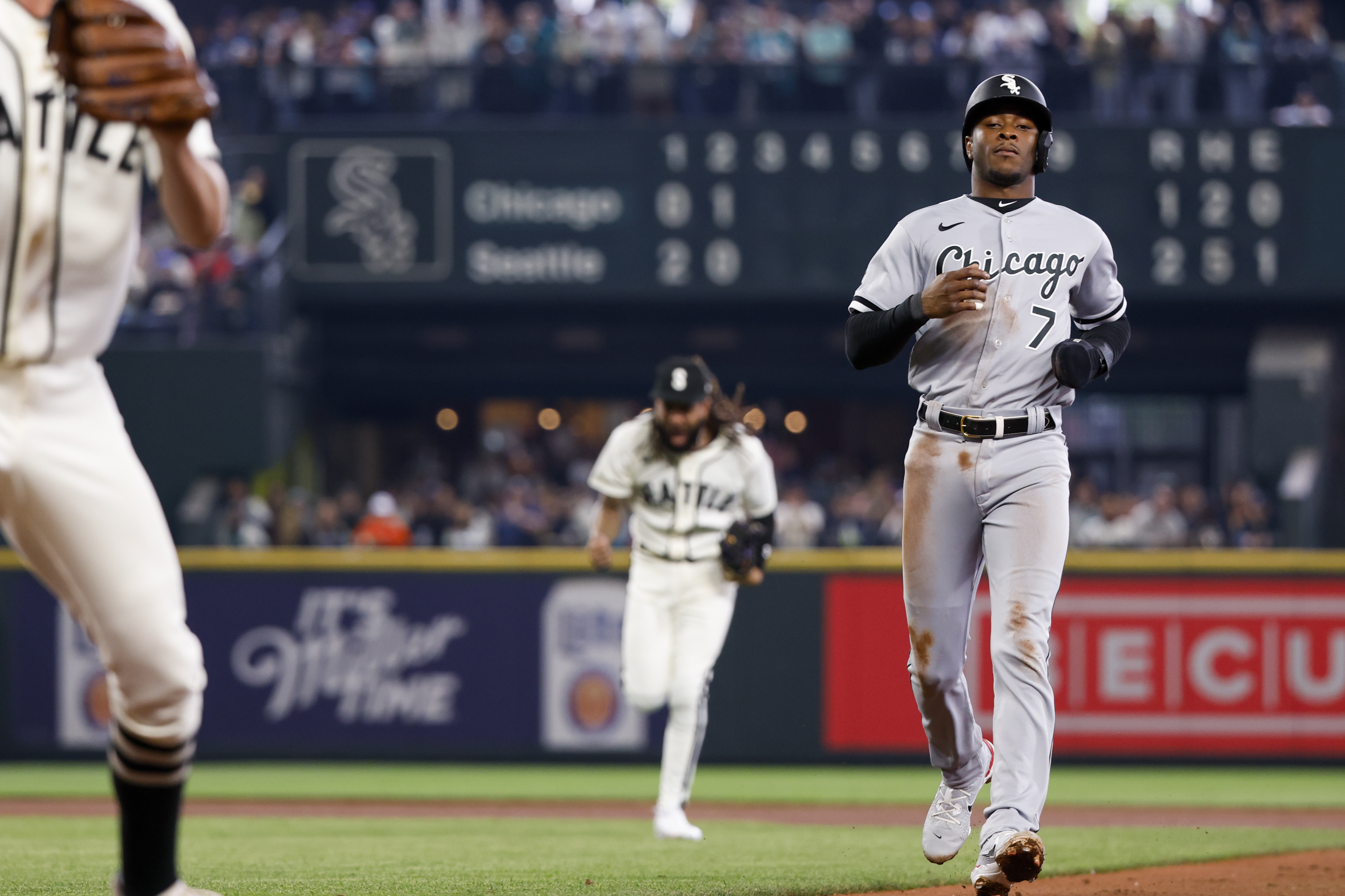 Zach Remillard of the Chicago White Sox reacts after a single during  News Photo - Getty Images