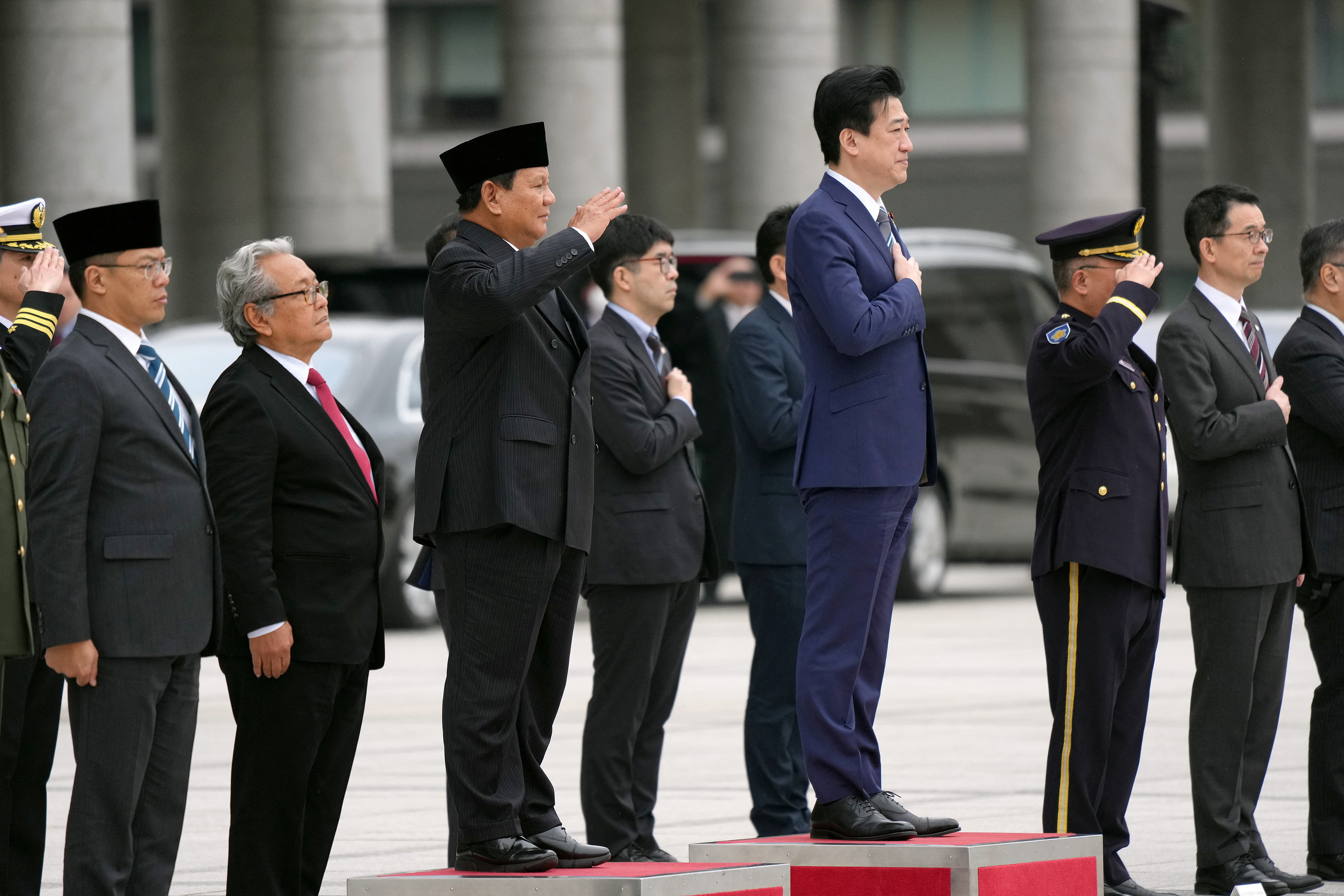 इंडोनेशिया के नवनिर्वाचित राष्ट्रपति प्रबोवो सुबियांतो ने जापान का दौरा किया