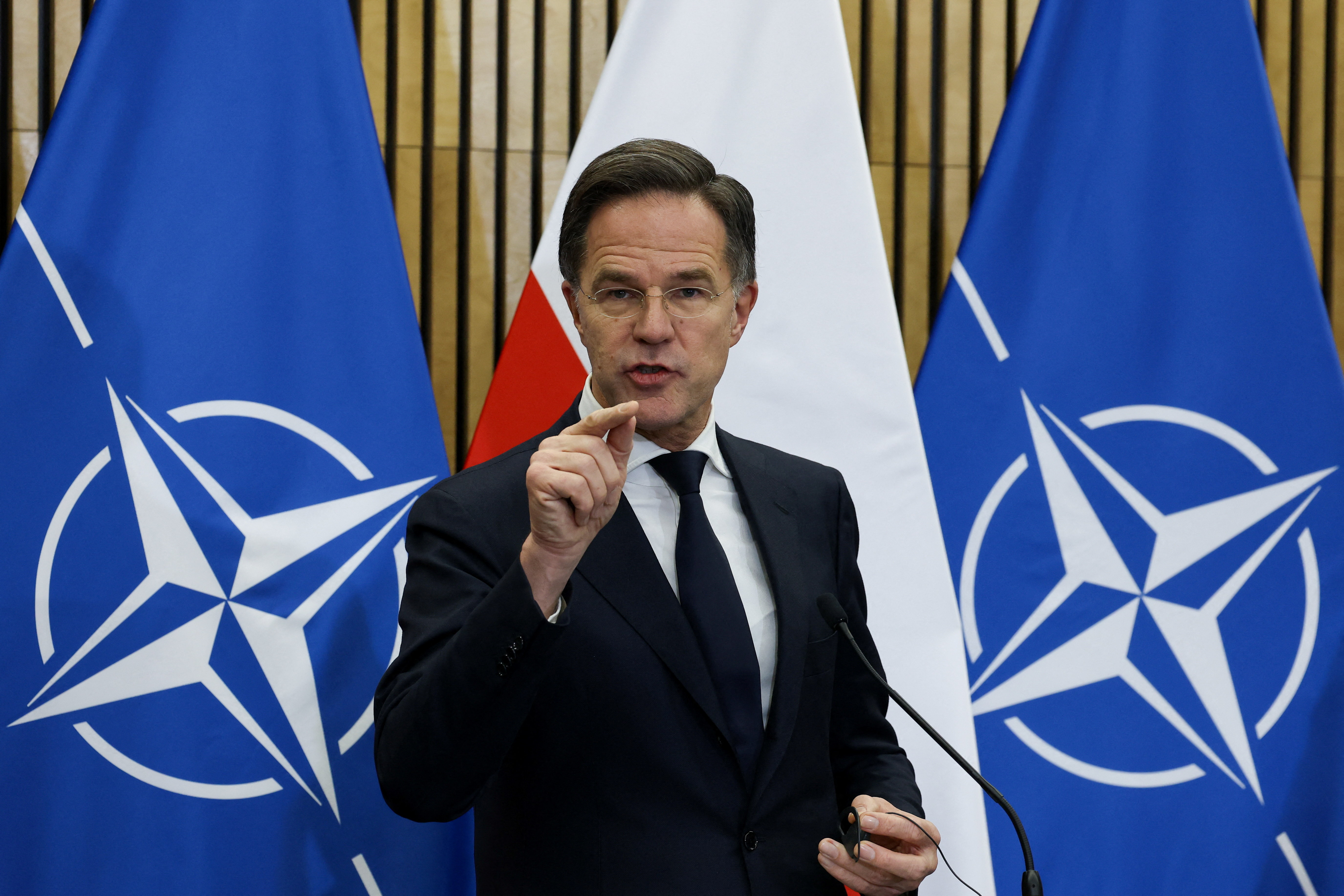 イルミナティカード NATO 北大西洋条約機構 TCQYFKA5VNMCFJYTKSE27KOEGE.jpg