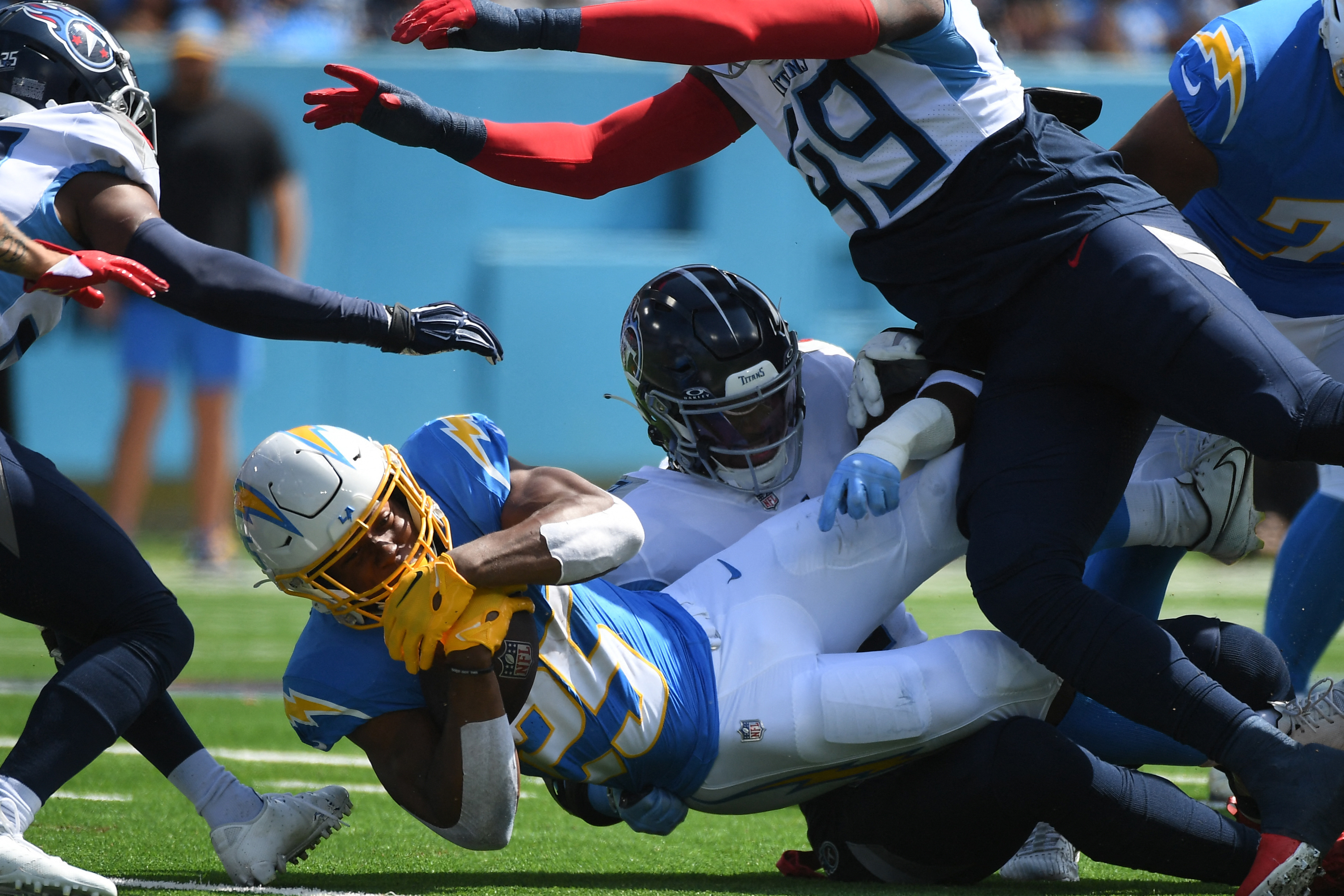 Ryan Tannehill eager to bounce back as Titans, Chargers each try to avoid  0-2 start - The San Diego Union-Tribune