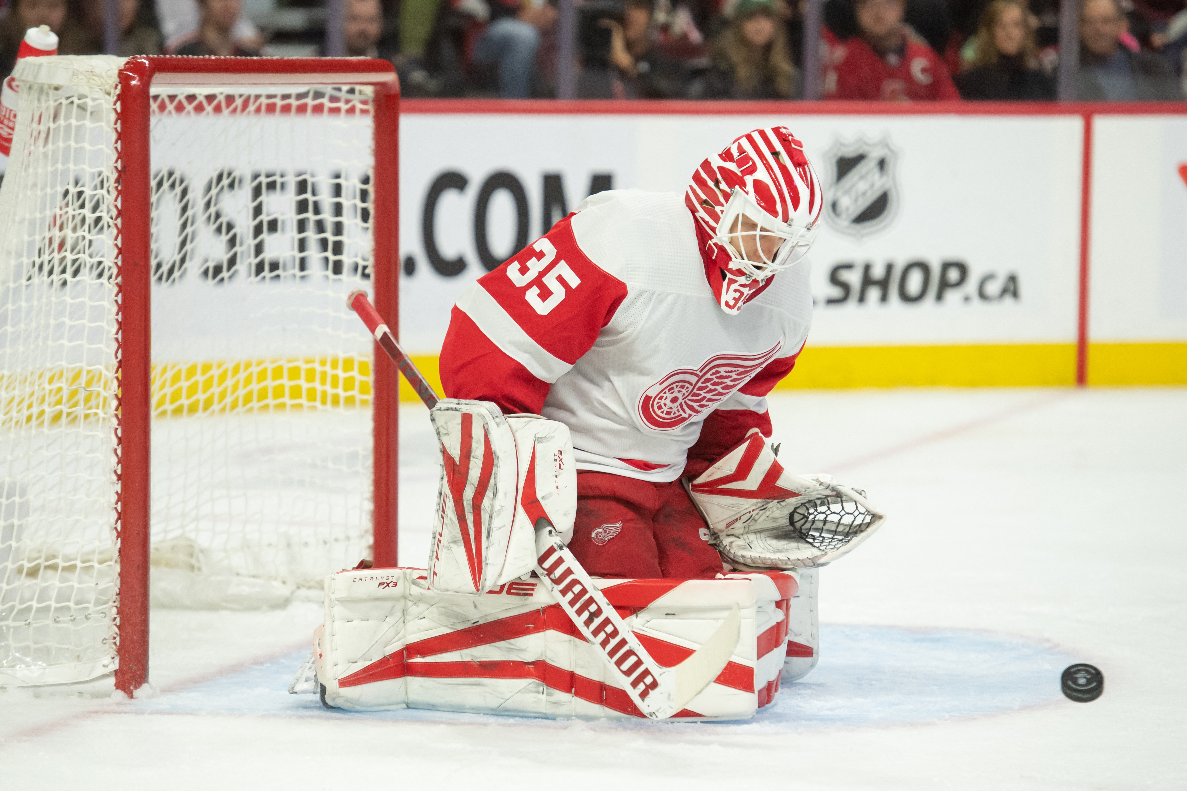 Detroit Red Wings make a statement vs. Senators in fourth straight win