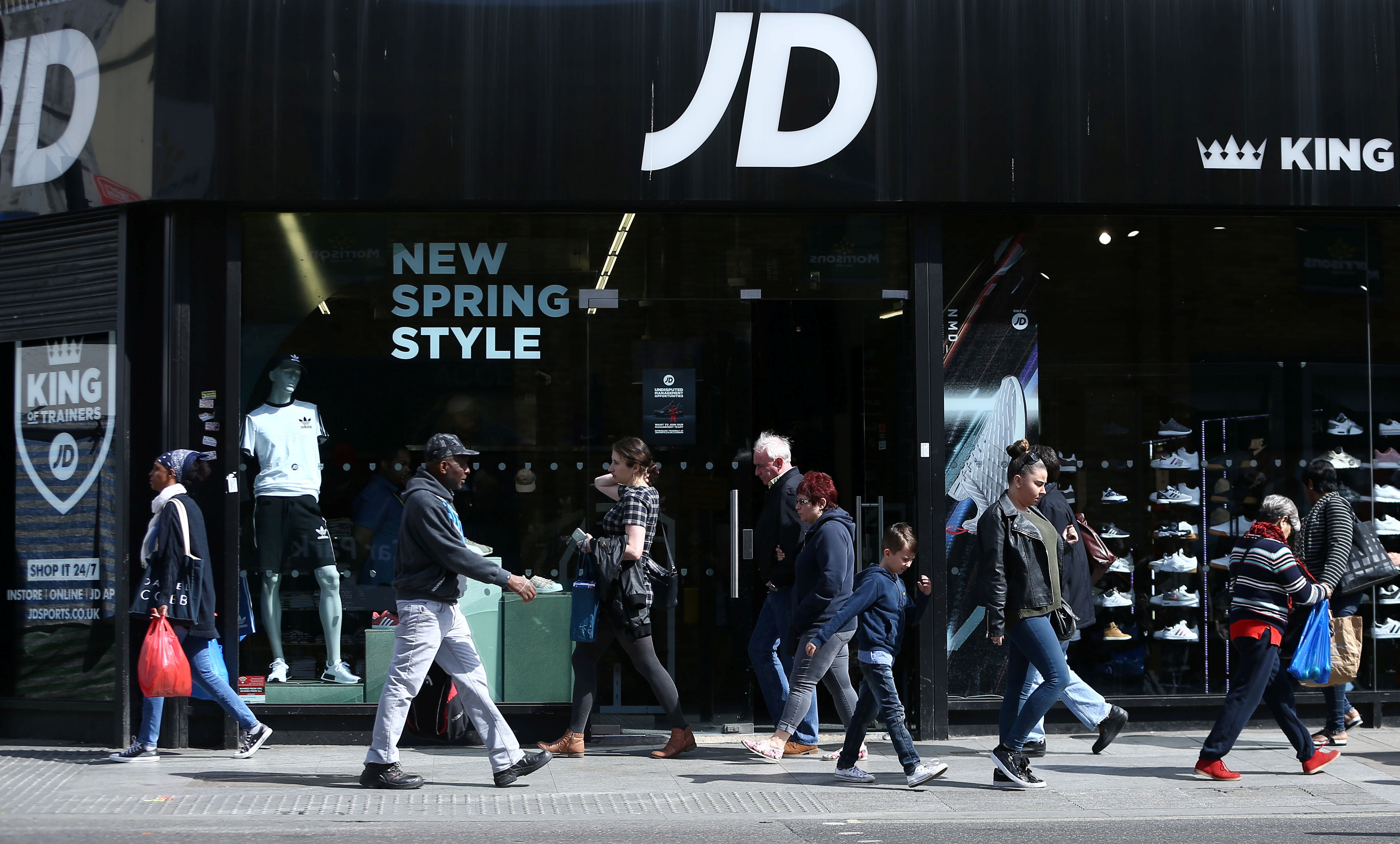 JD Sports shares plunge 20% after profit warning