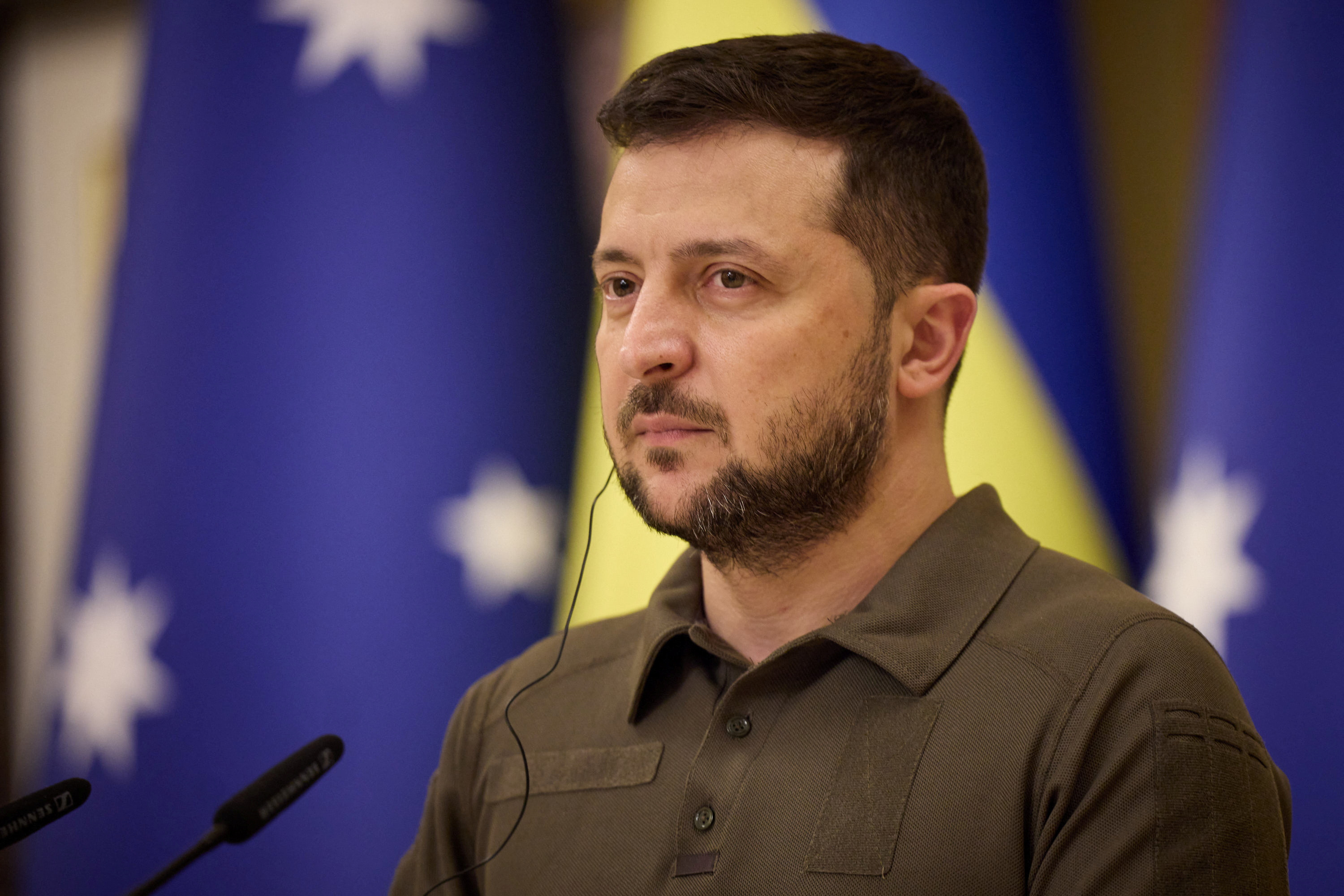 Ukrainian President Zelenskiy attends a joint news briefing with Australian Prime Minister Albanese in Kyiv