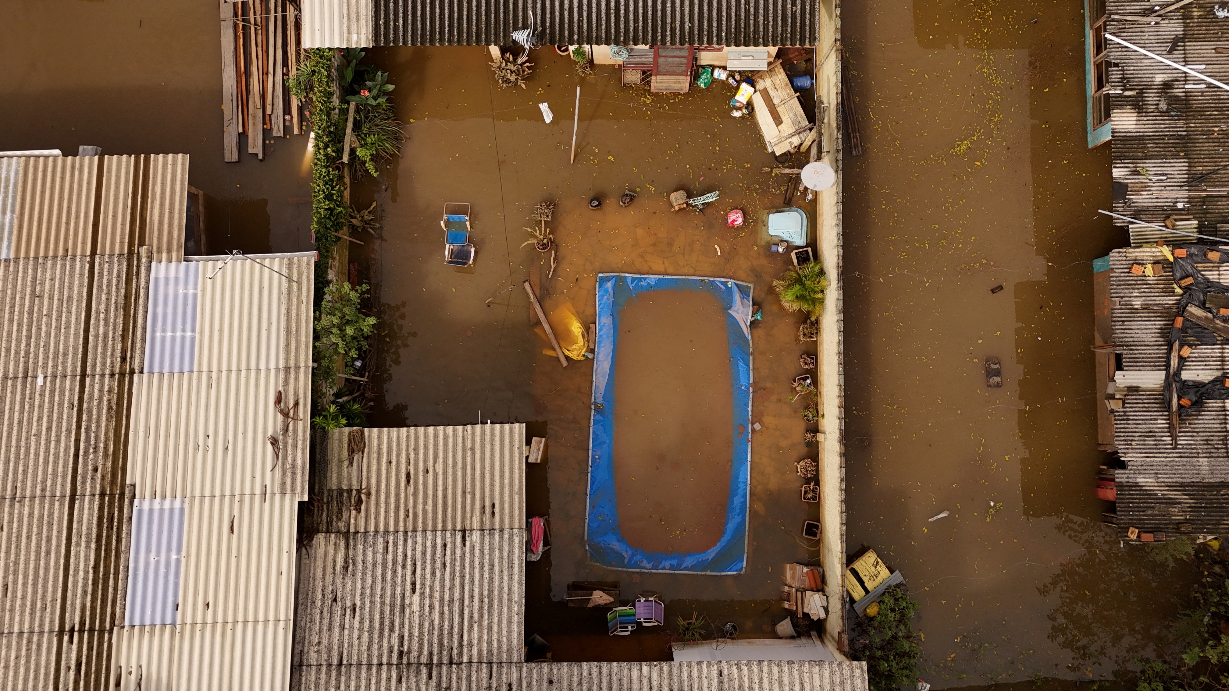 In pictures: Death toll from floods in Brazil rises - May 14, 2024 | ロイター