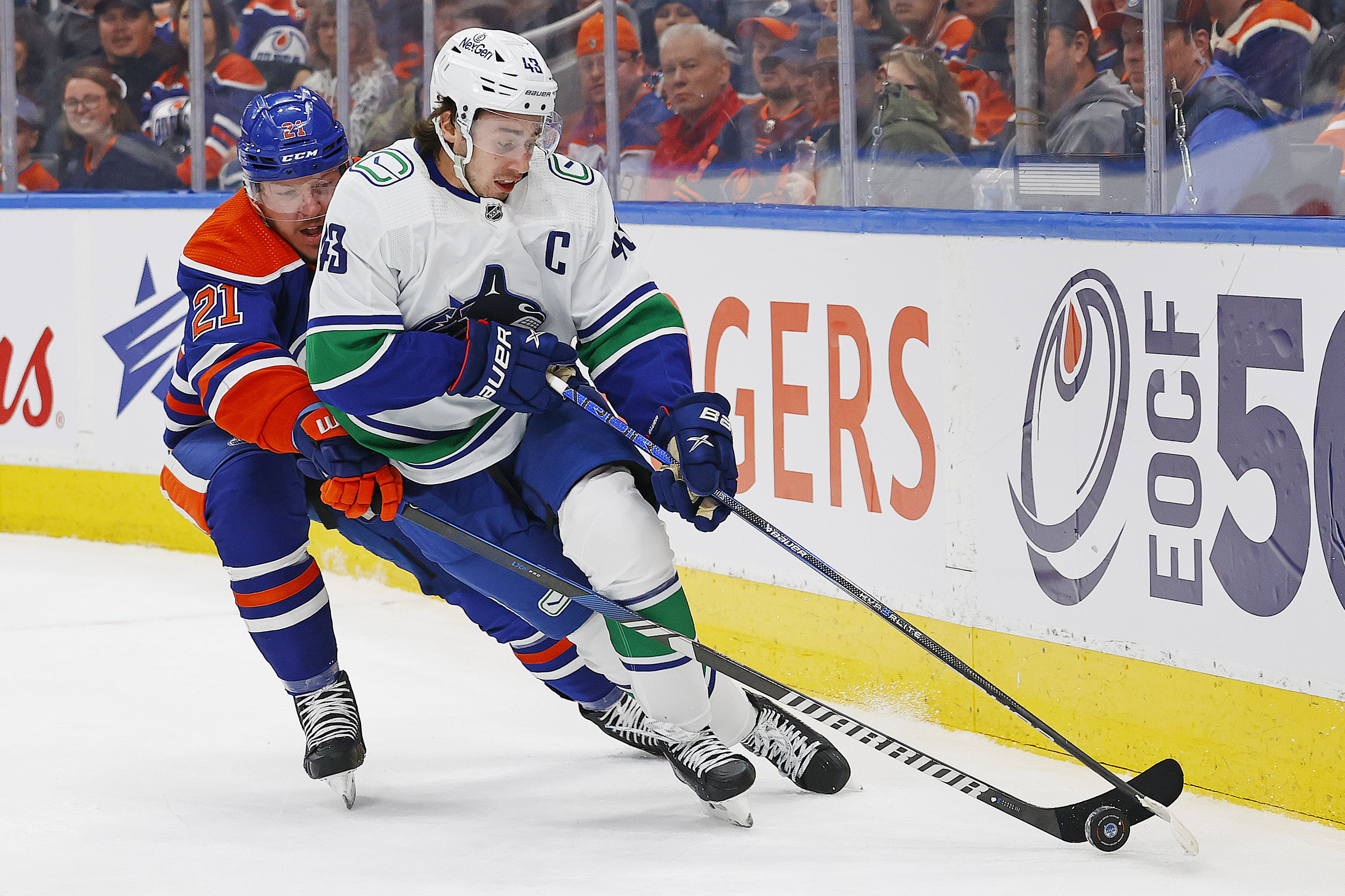 Casey DeSmith shines, Canucks beat Oilers for second straight game - The  Rink Live